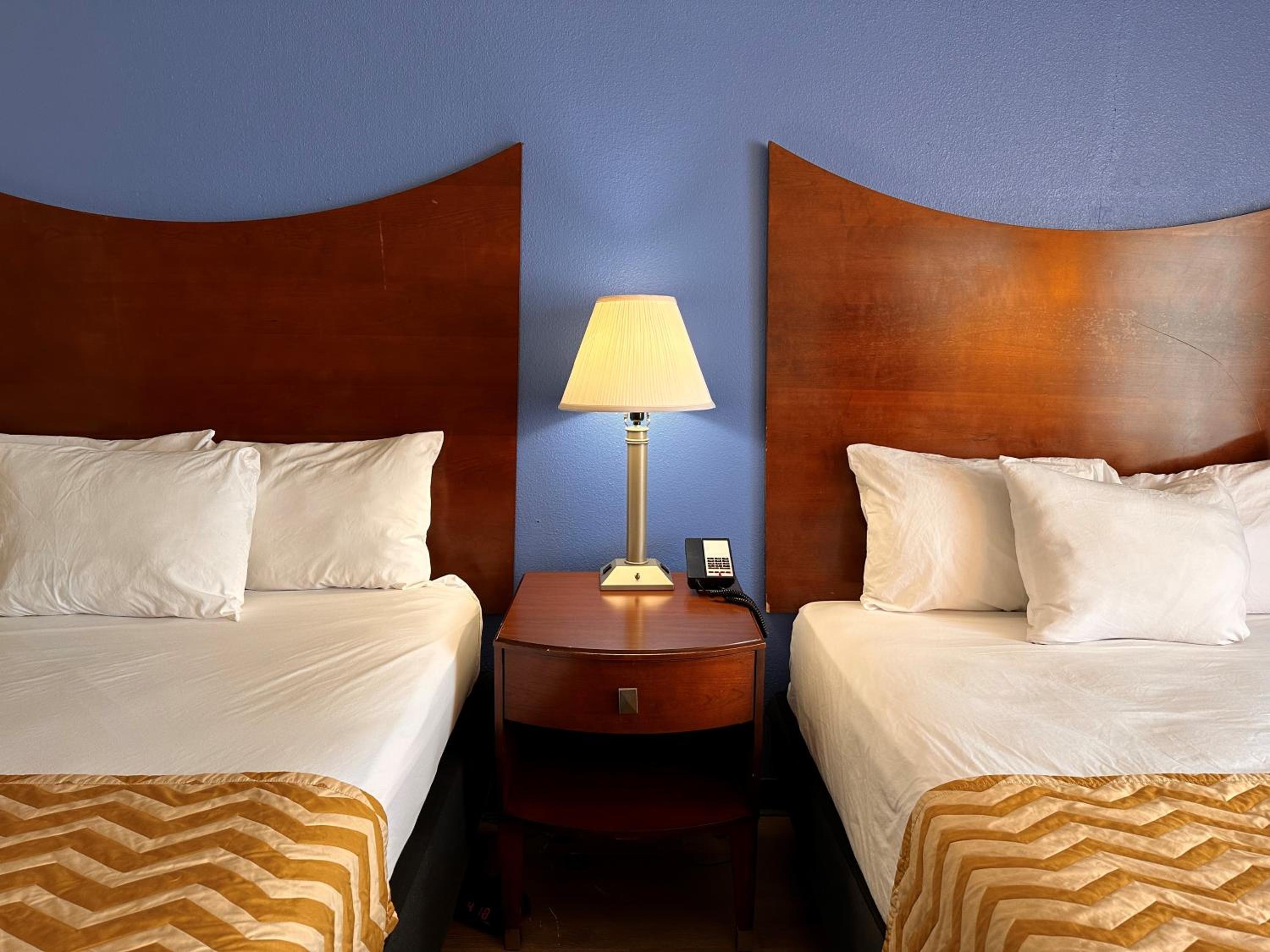 Double Room with Two Double Beds - Non-Smoking photo 1