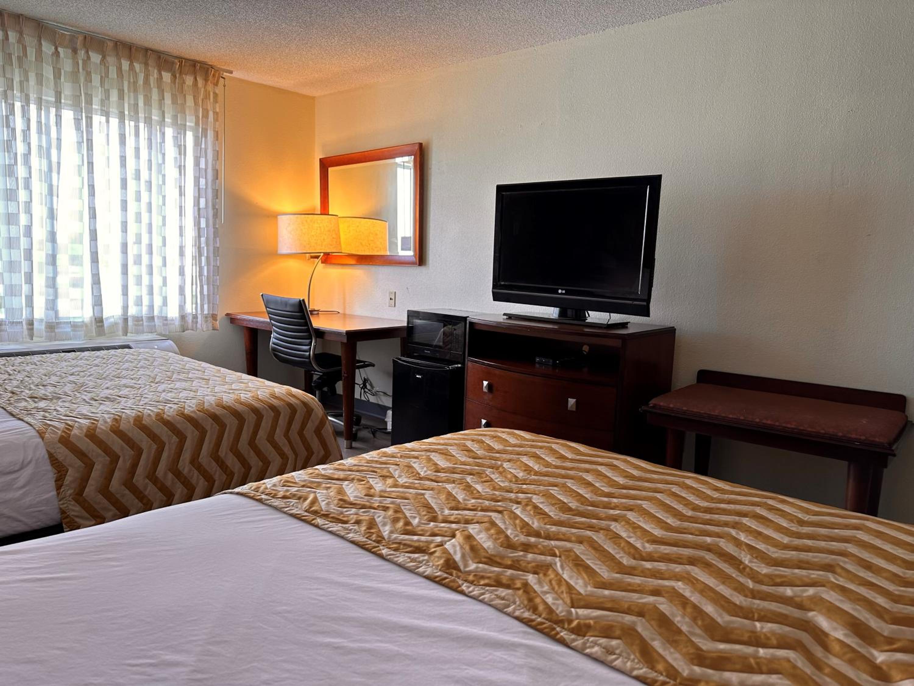 Double Room with Two Double Beds - Non-Smoking photo 2