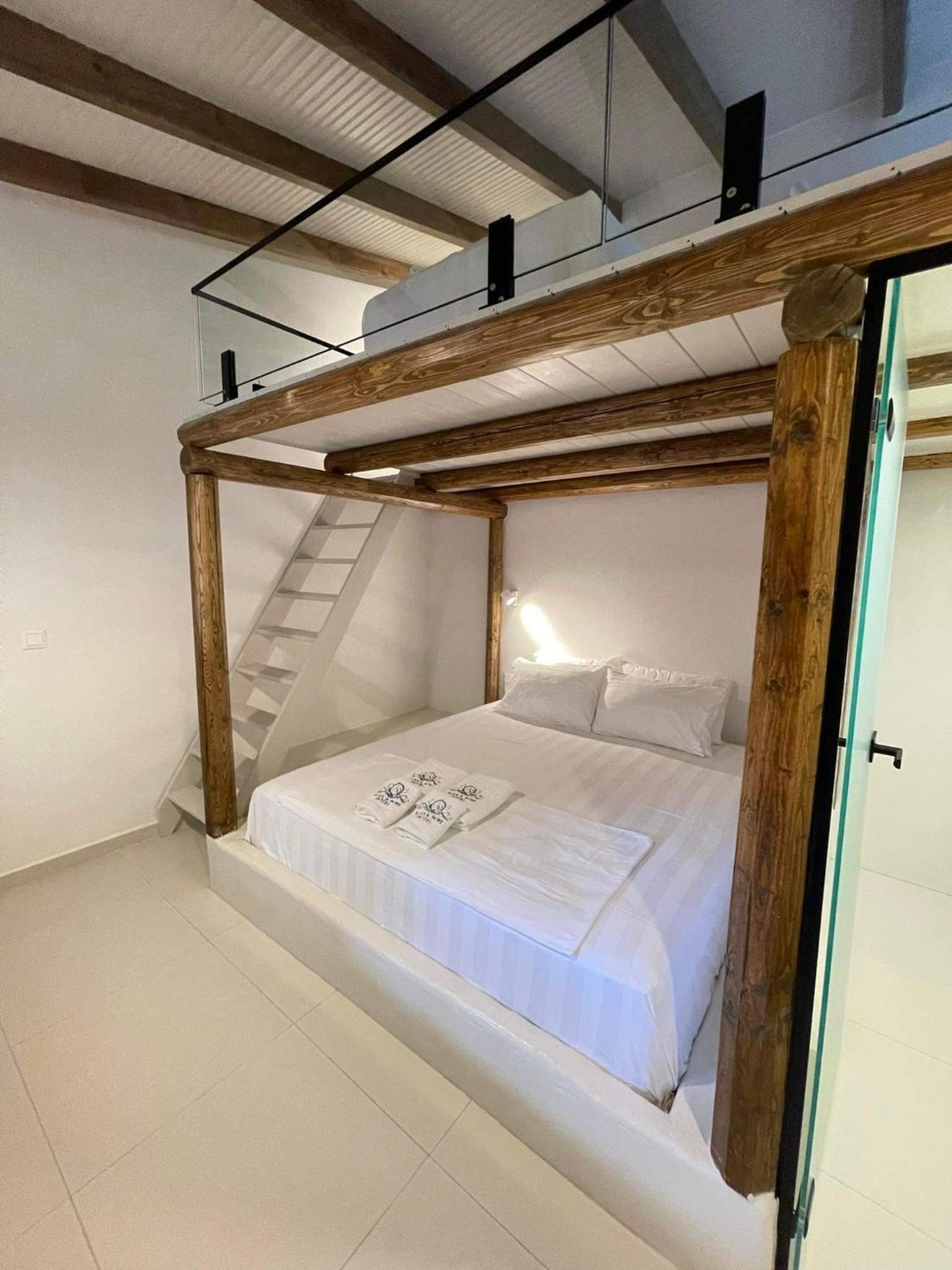 Duplex Quadruple Room
