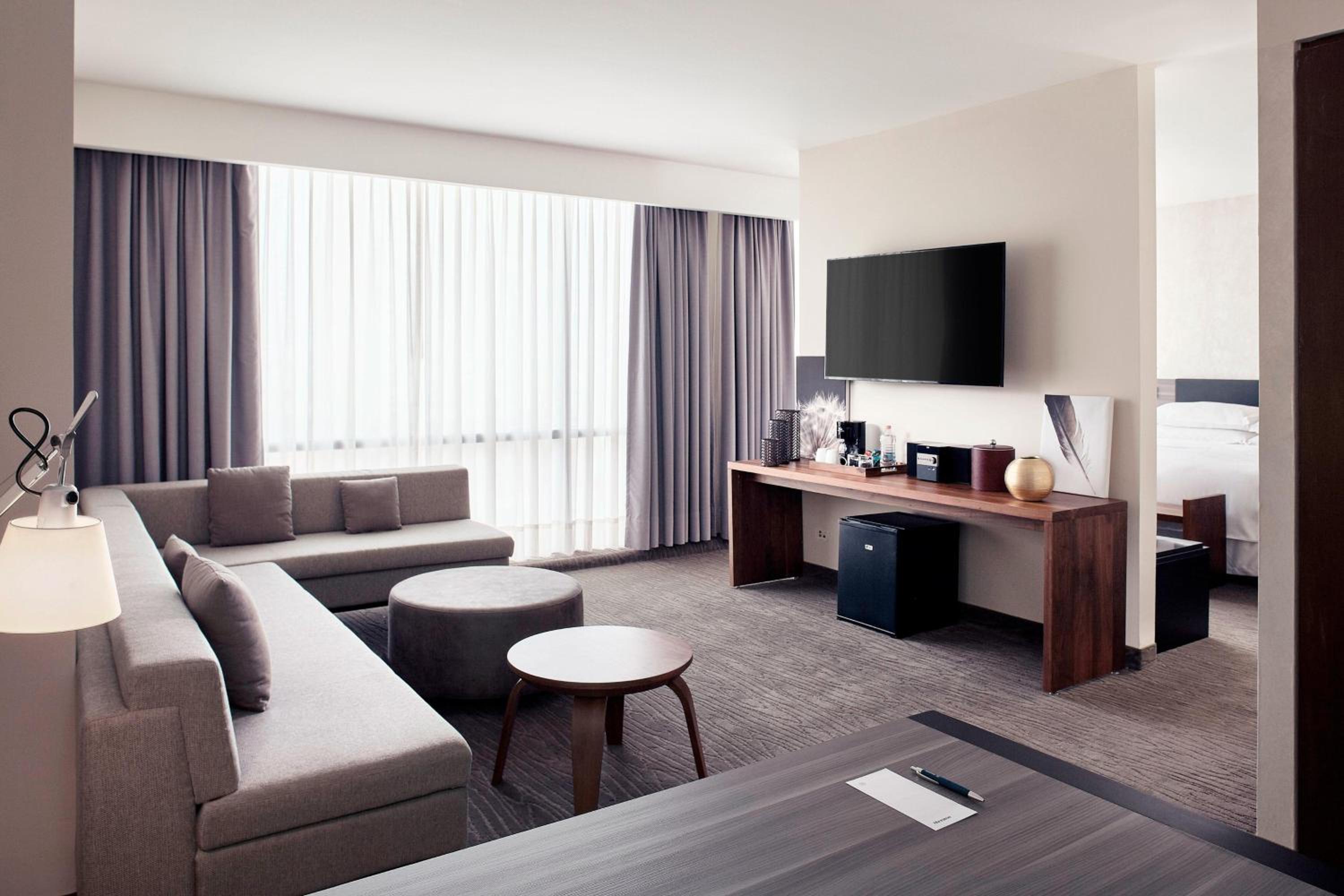 Junior Suite with One King Bed, Non-Smoking - Photo 6