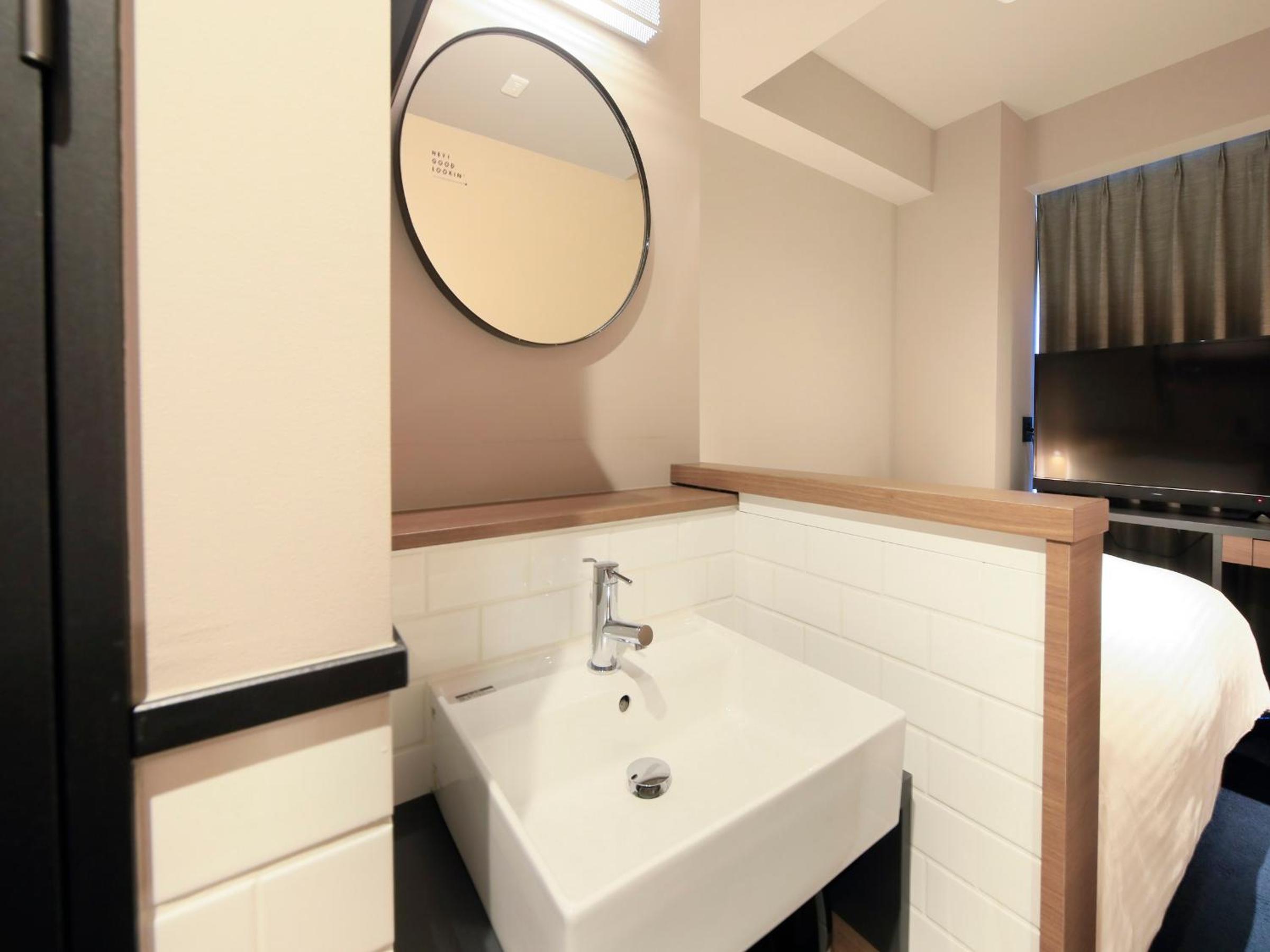 Standard Double Room - Photo 7