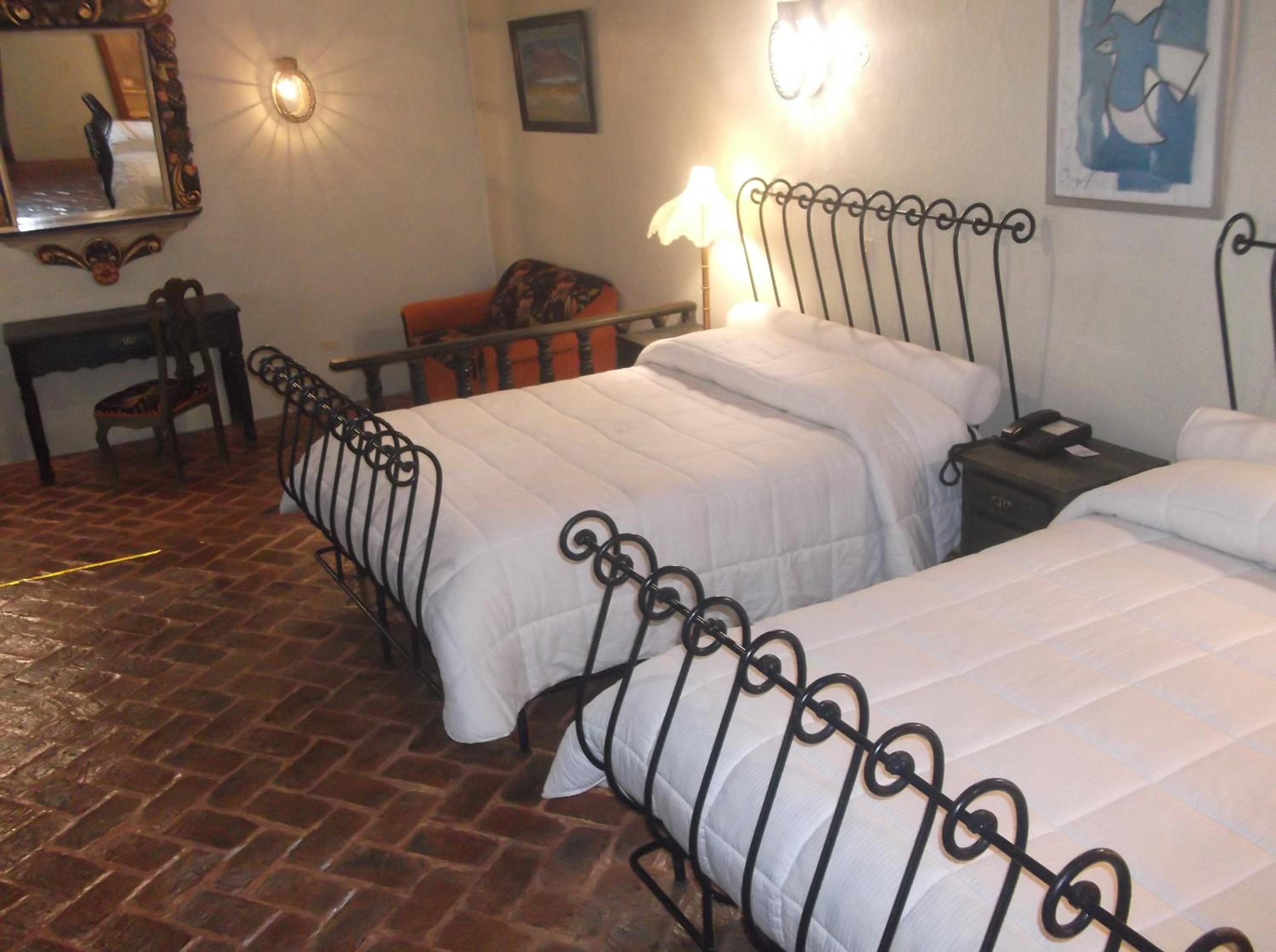 Suite - Photo 6