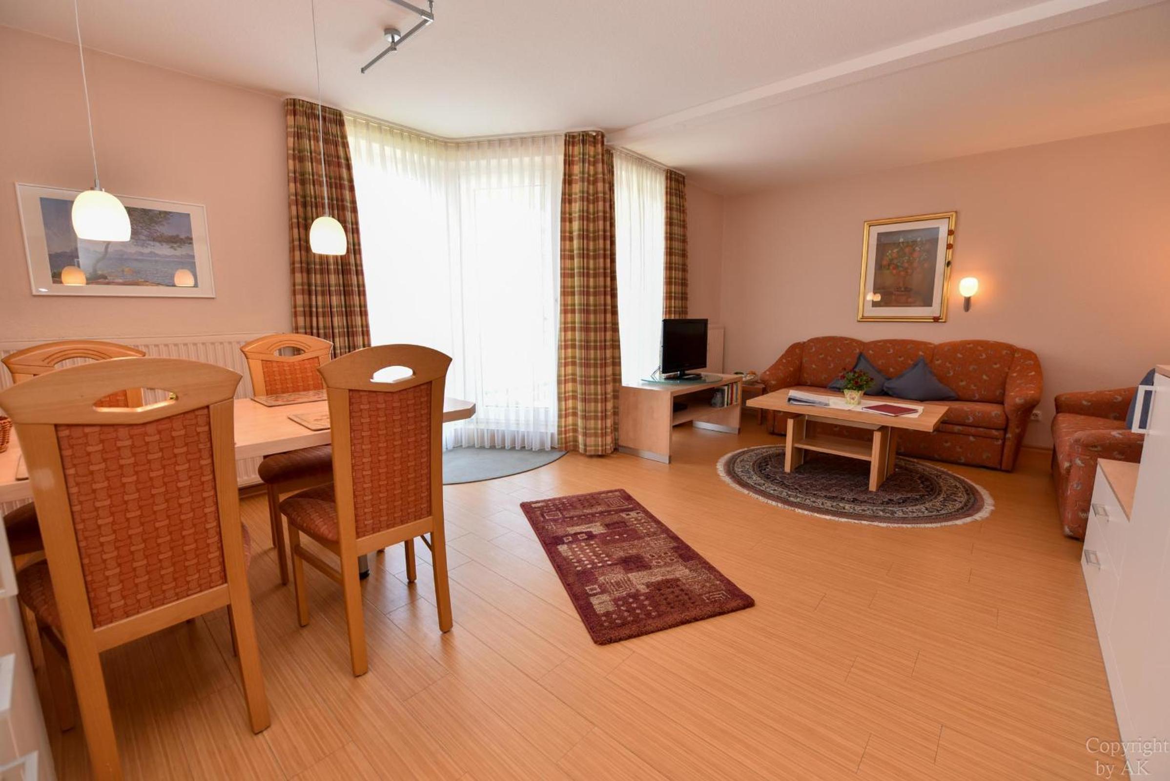Apartment with Balcony photo 1