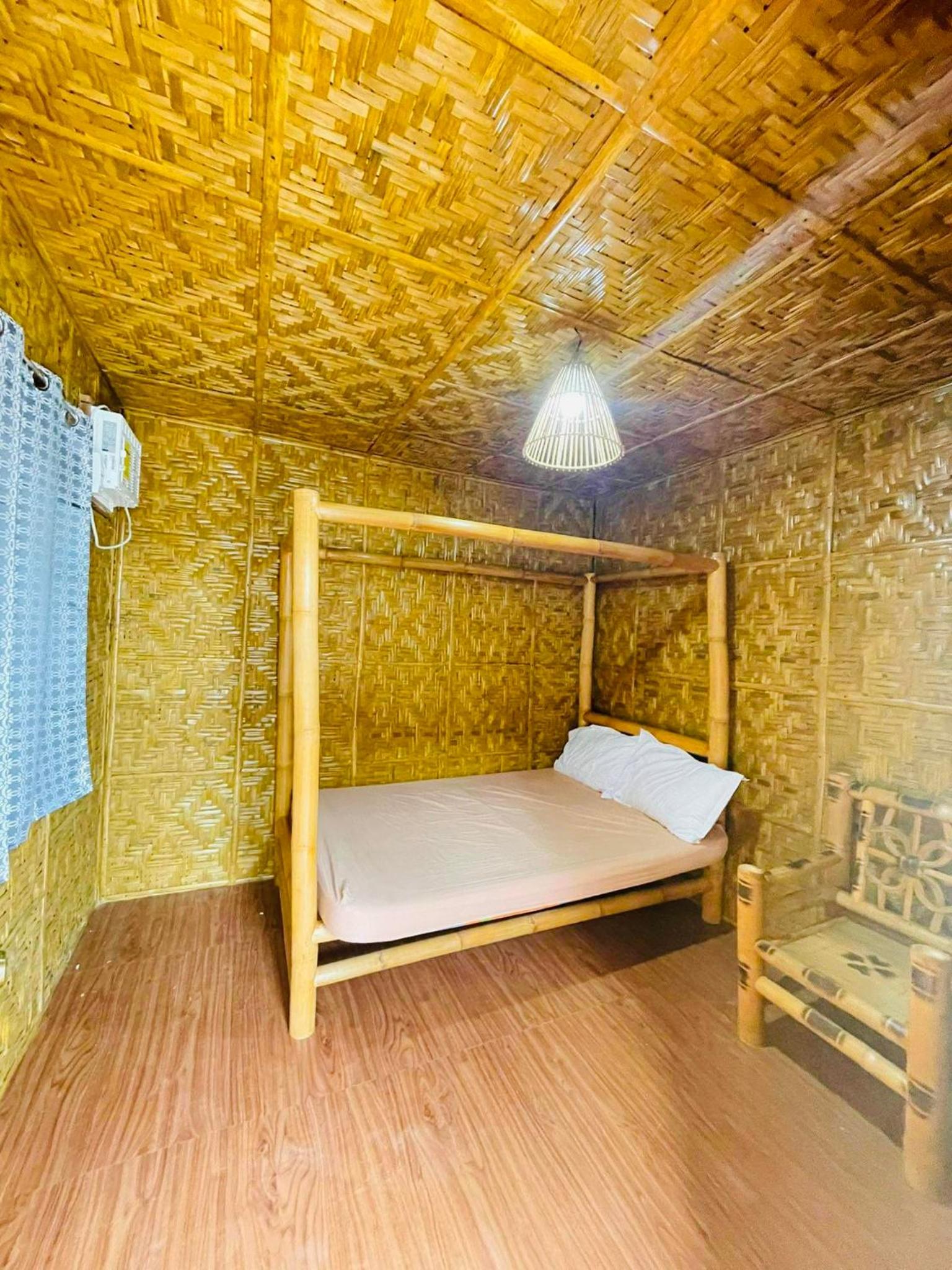Standard Double Room with Shared Bathroom photo 2