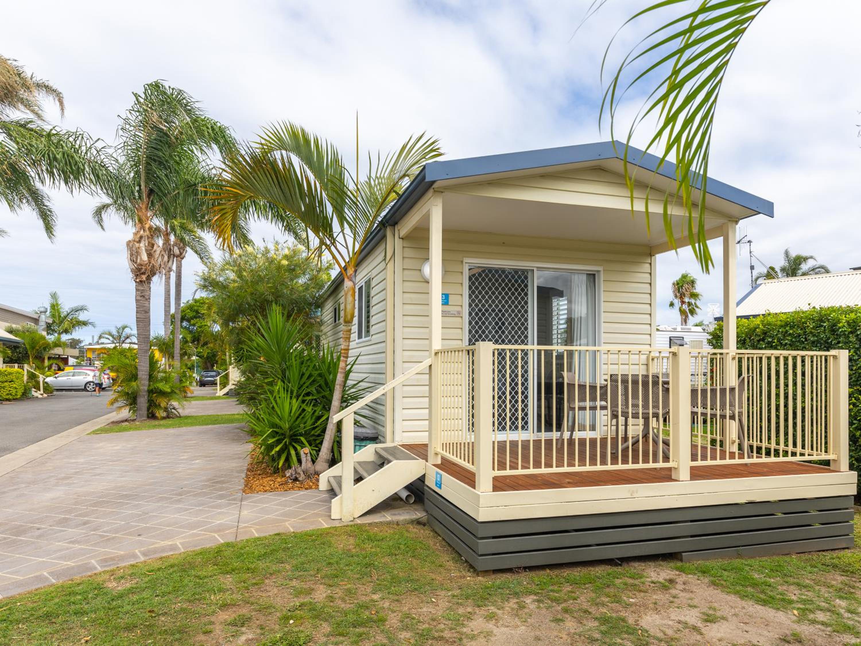 1 Bedroom Cabin photo 2