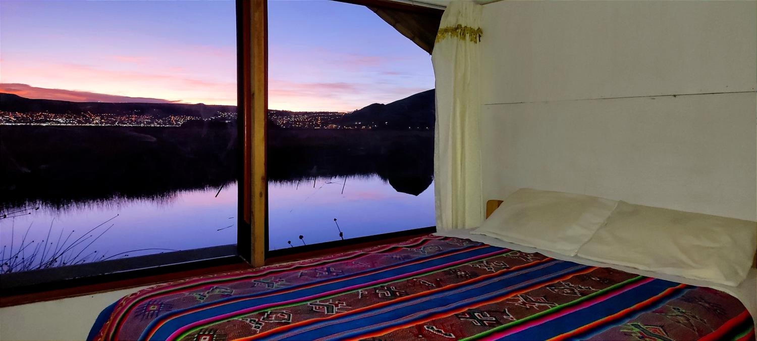 Double or Twin Room with Lake View photo 3