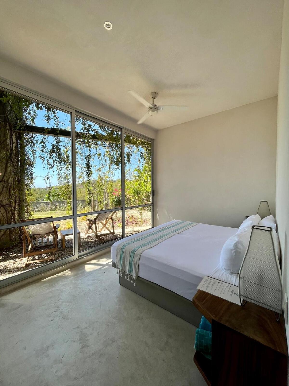 King Room with Garden View