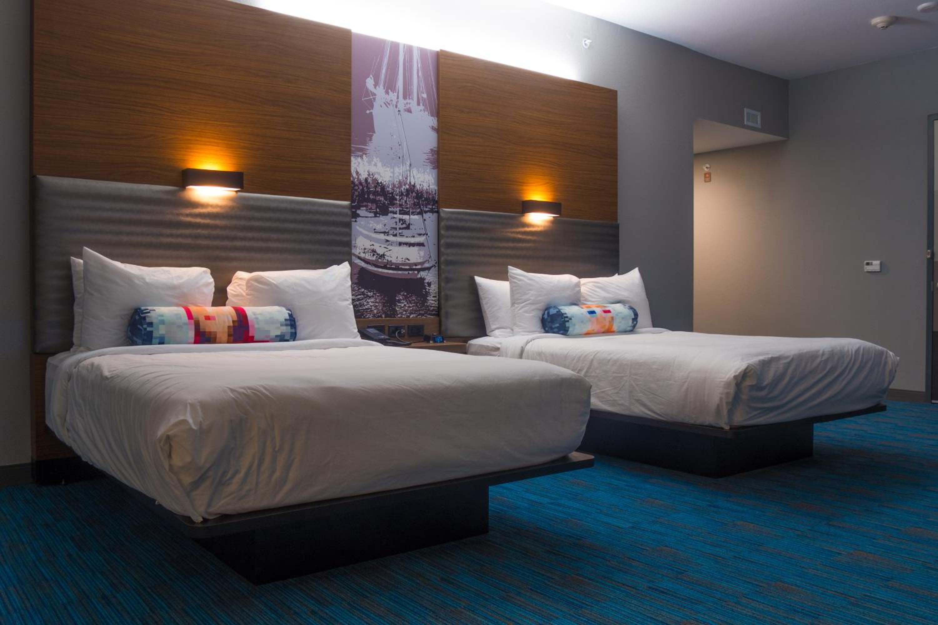 Aloft, Guest room, 2 Queen photo 1