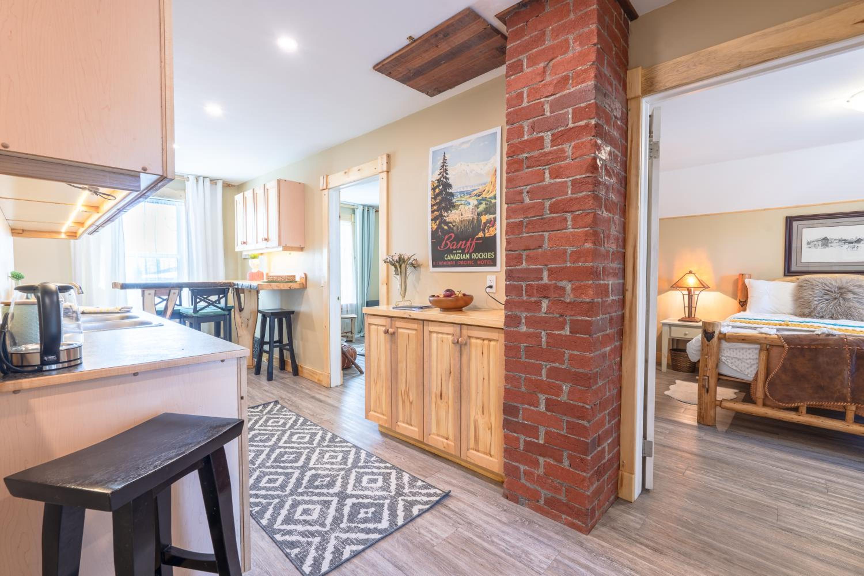 One-Bedroom Apartment