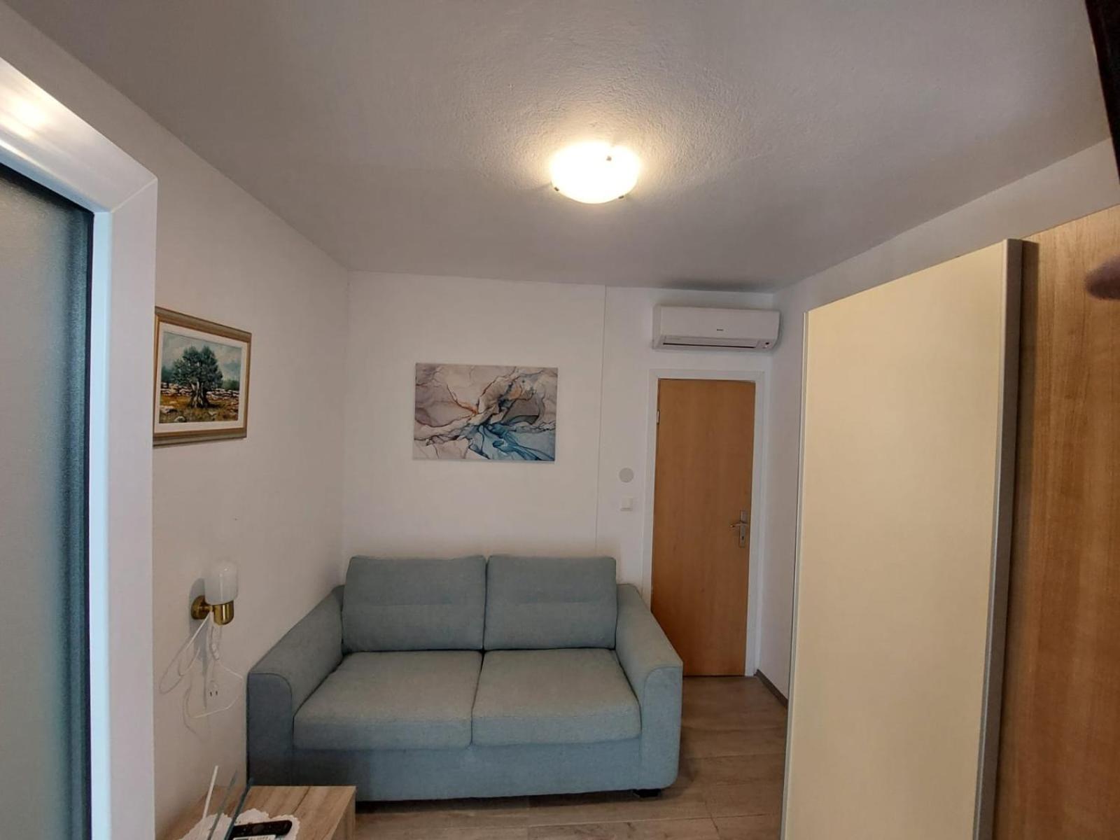 Apartment with Balcony photo 1
