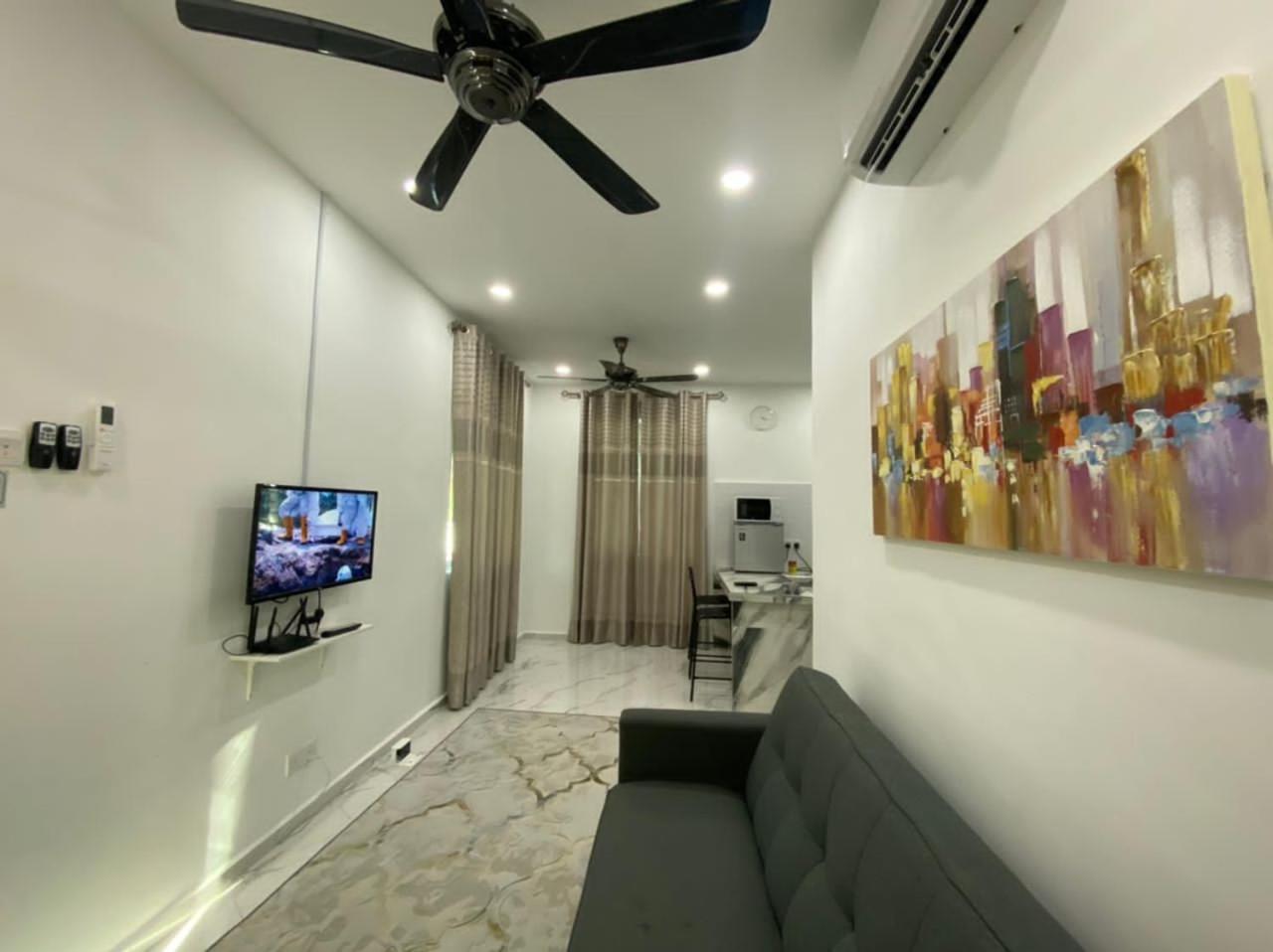 One-Bedroom House photo 2
