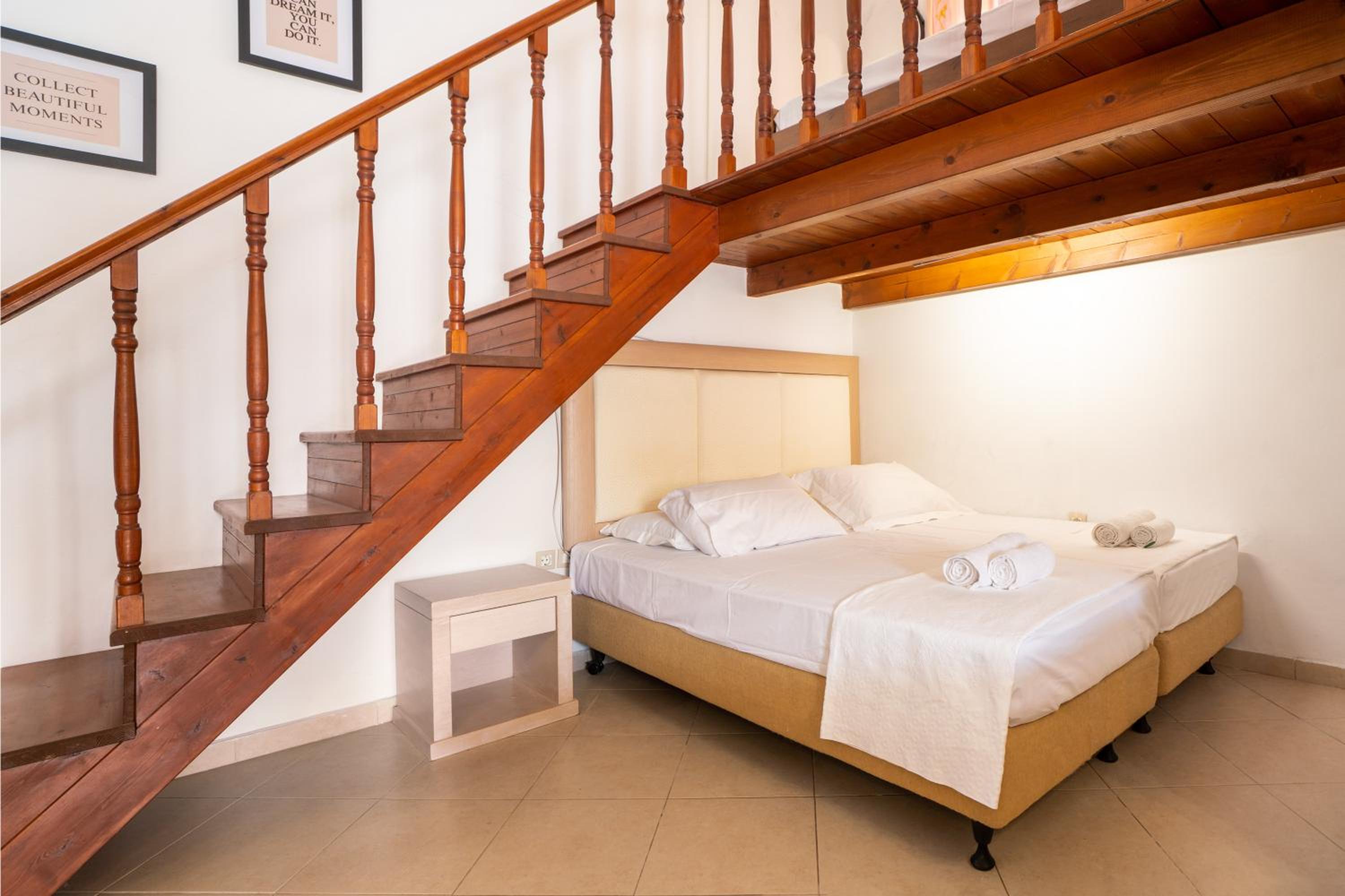 Villa with Sea View photo 3