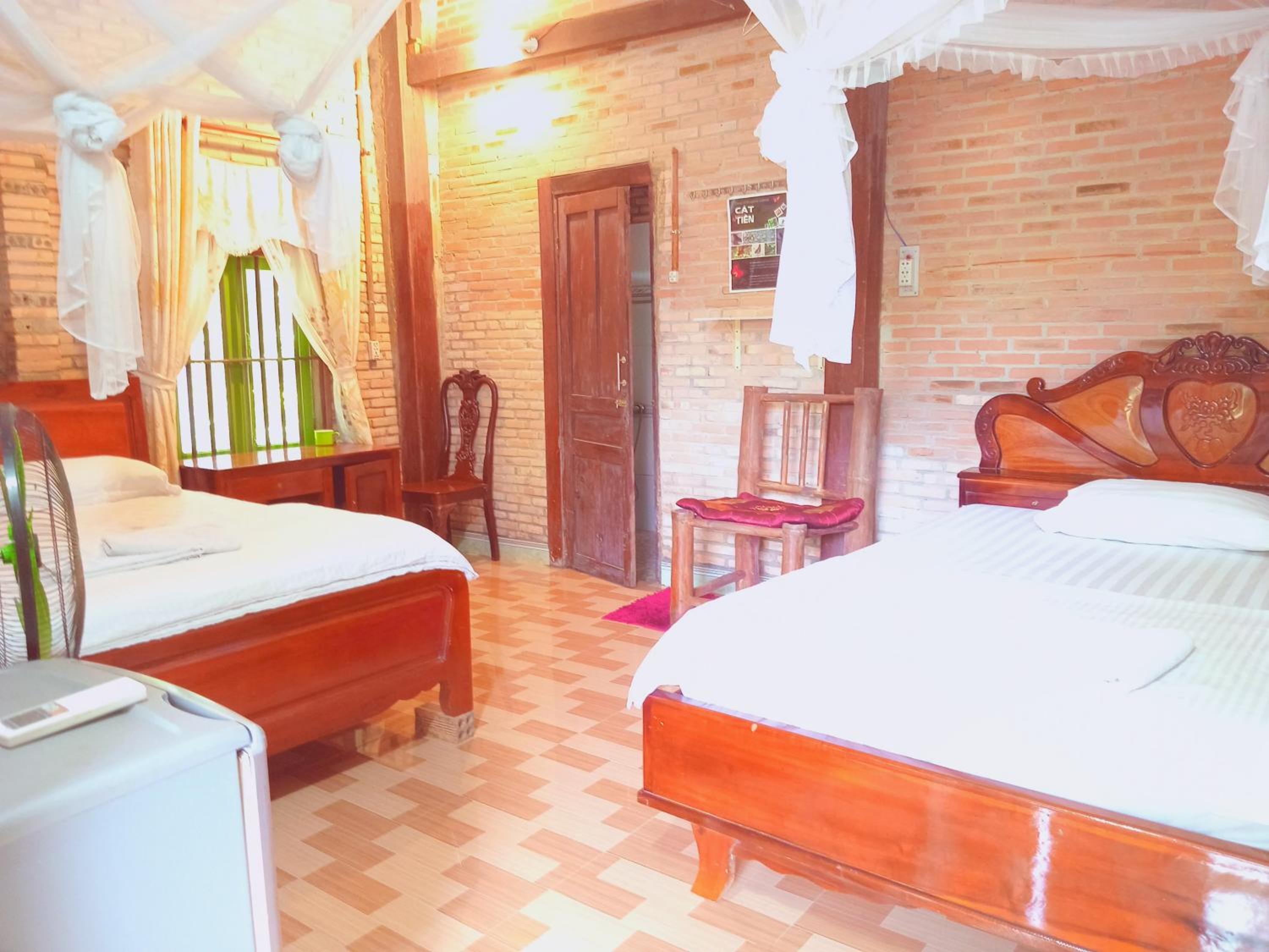Twin Room with River View photo 2