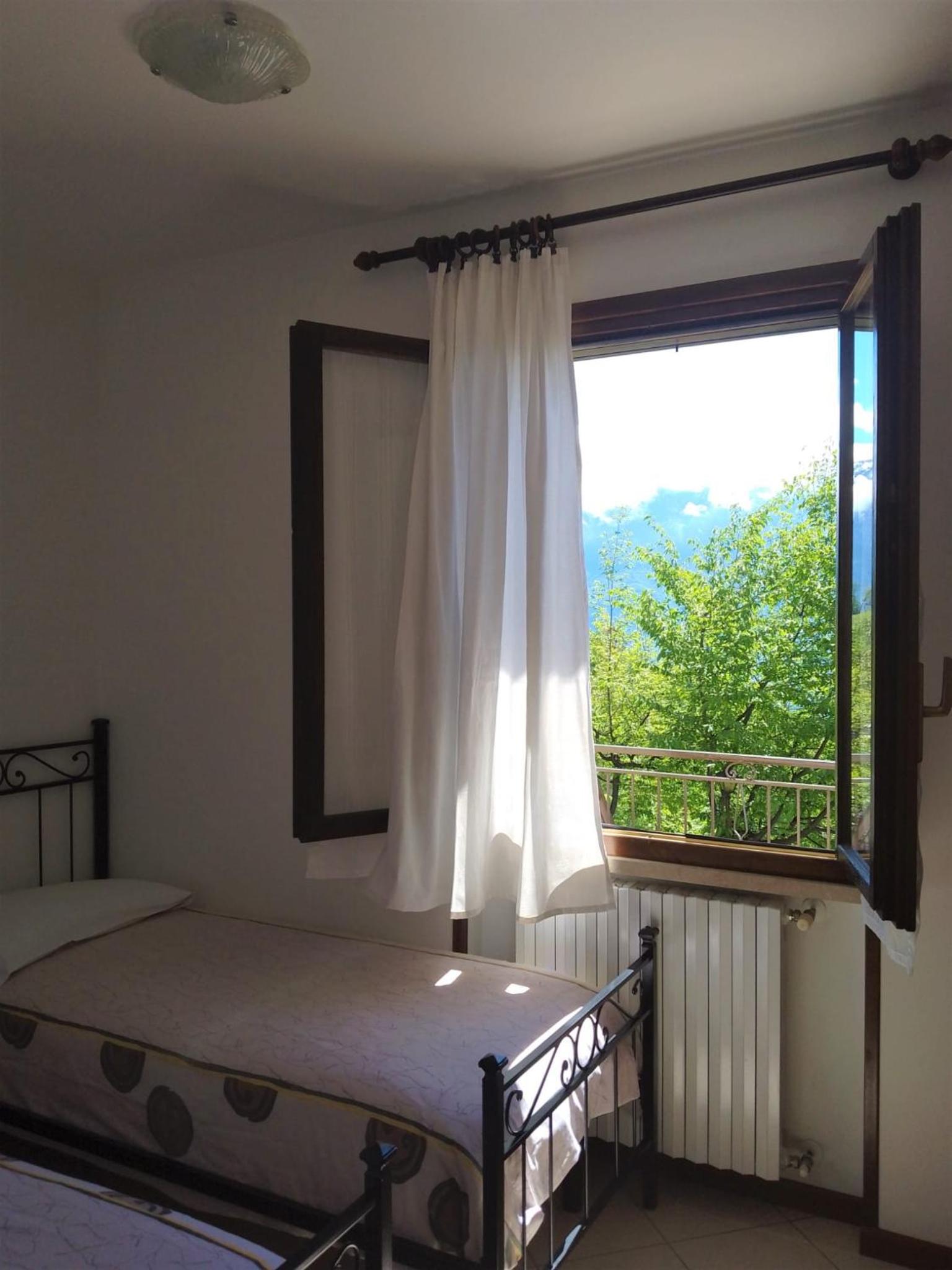 Two-Bedroom Deluxe Apartment with Balcony photo 2