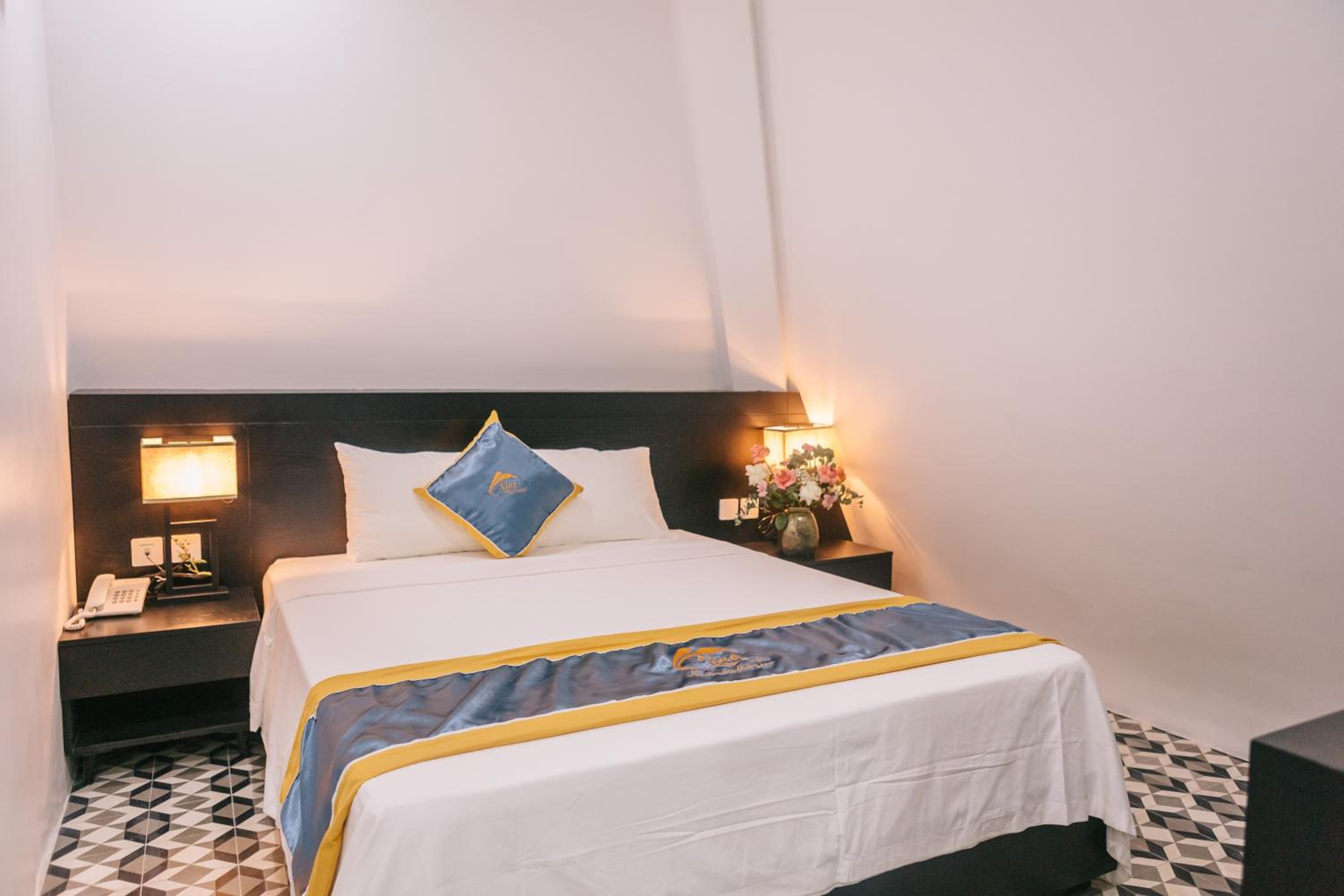 Queen Room
