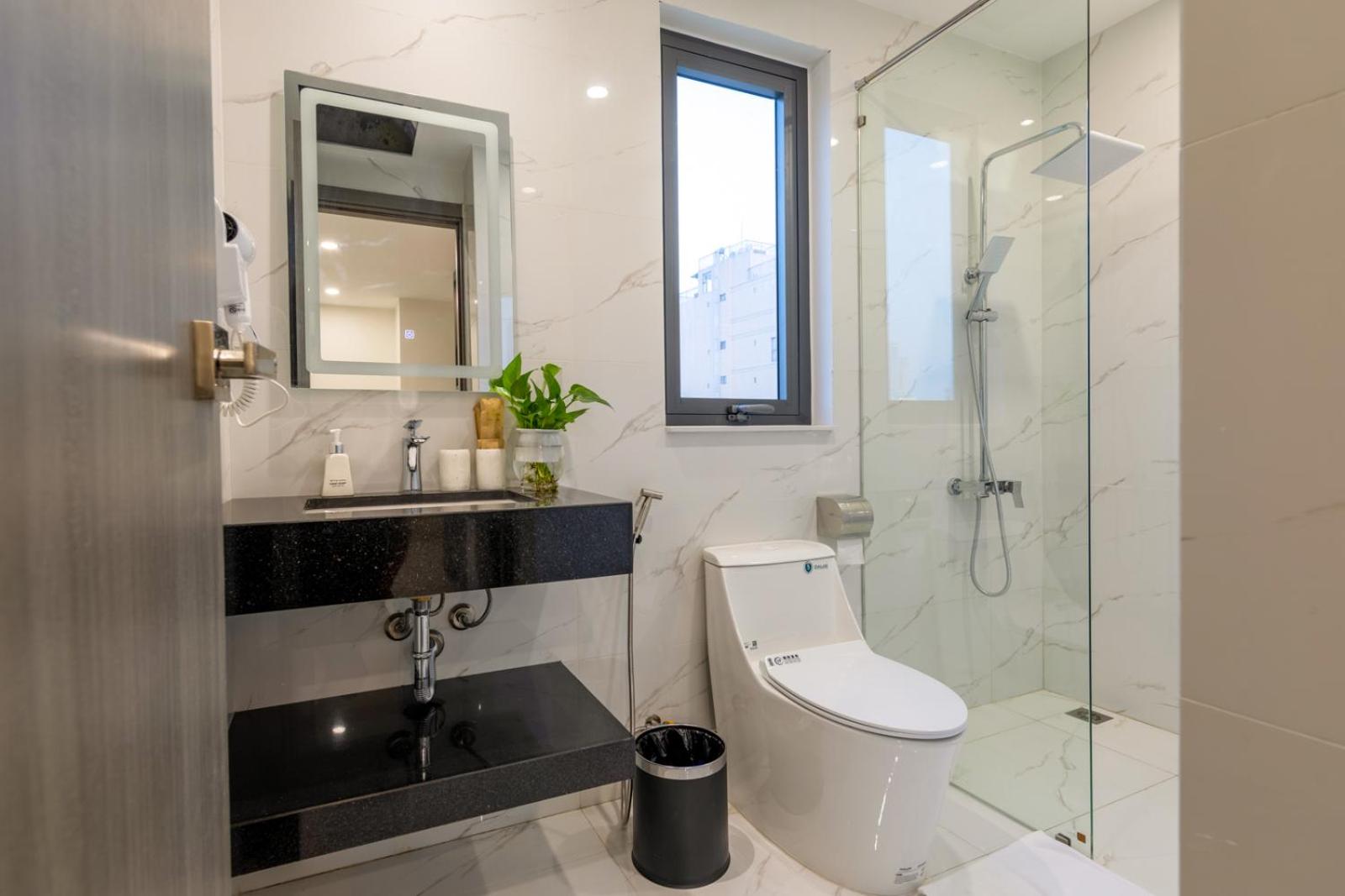 Two-Bedroom Apartment - Photo 3
