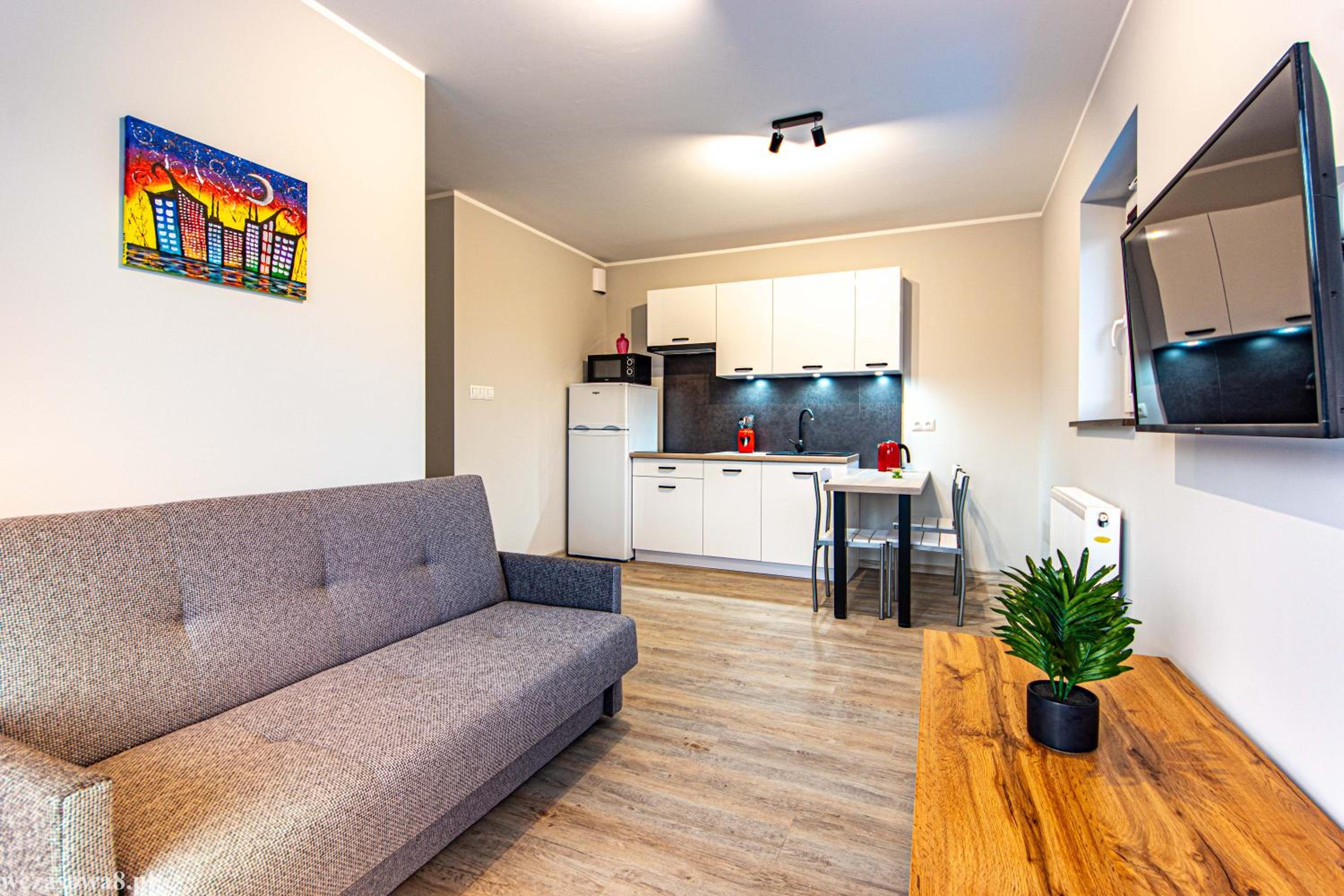 Two-Bedroom Apartment - Photo 3