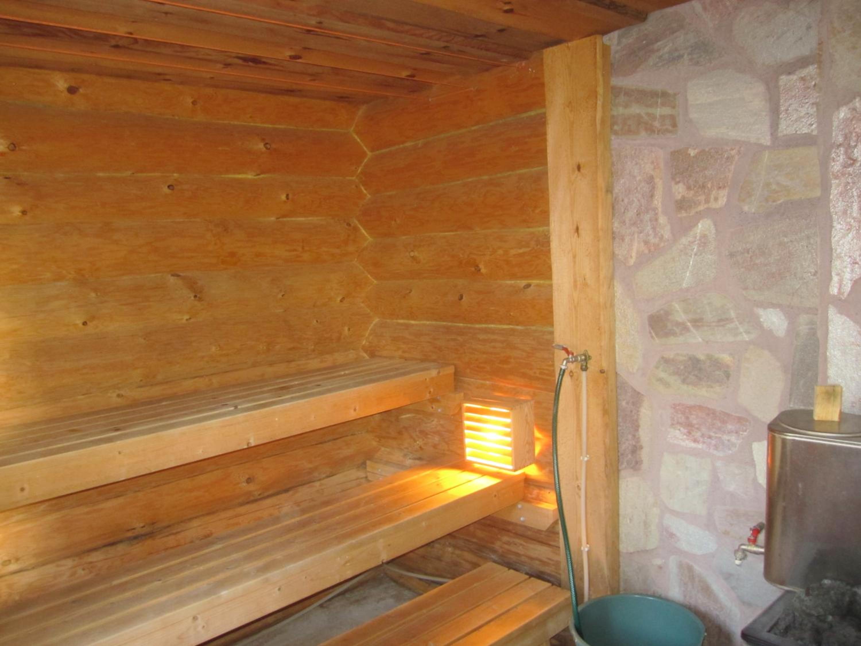 Economy Cabin with External Toilet photo 2