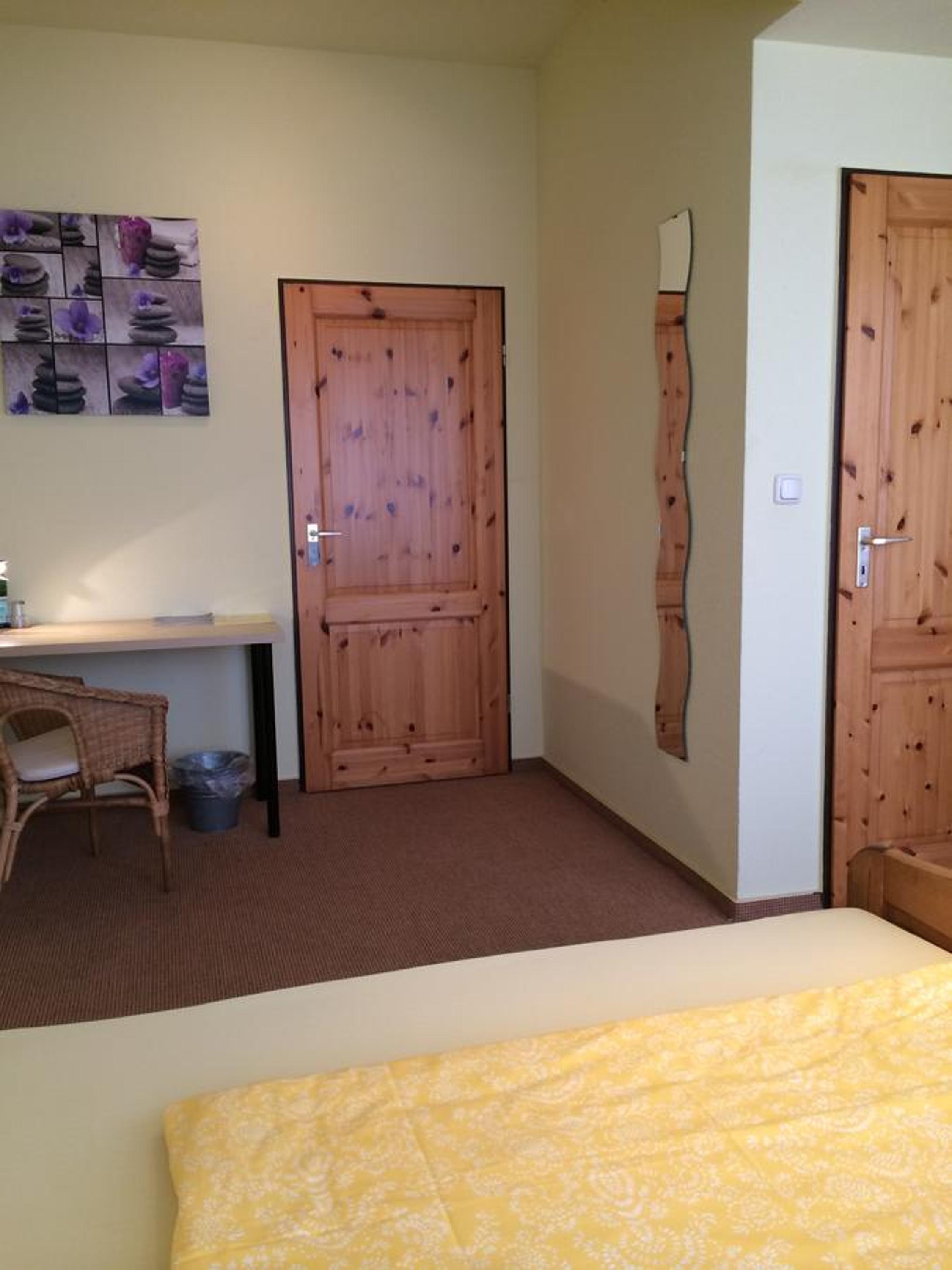 Single Room photo 3
