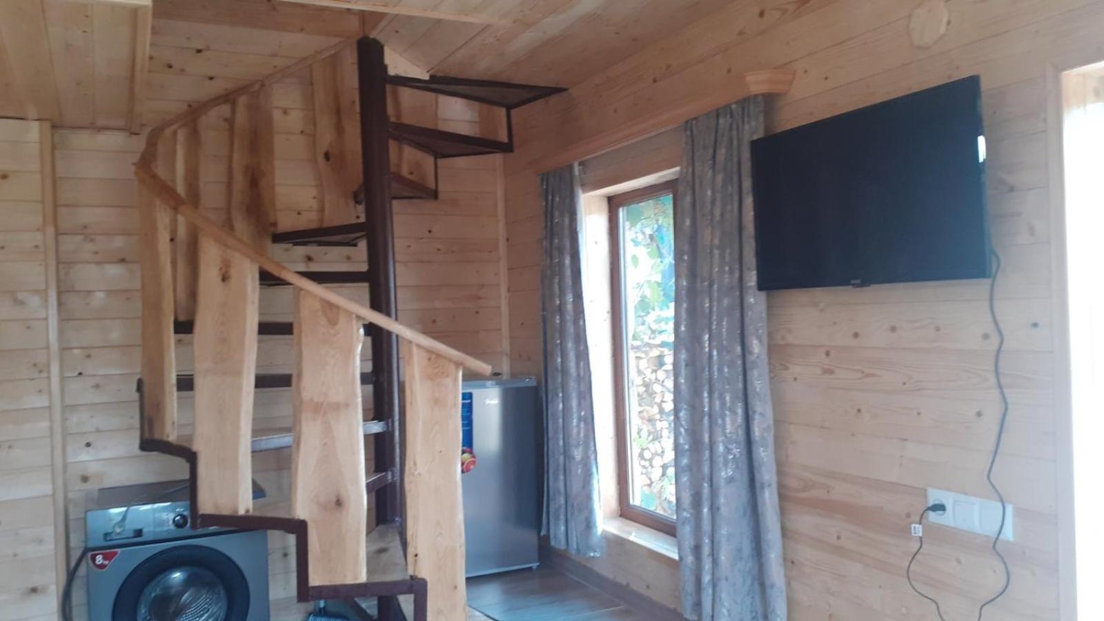 One-Bedroom House photo 1