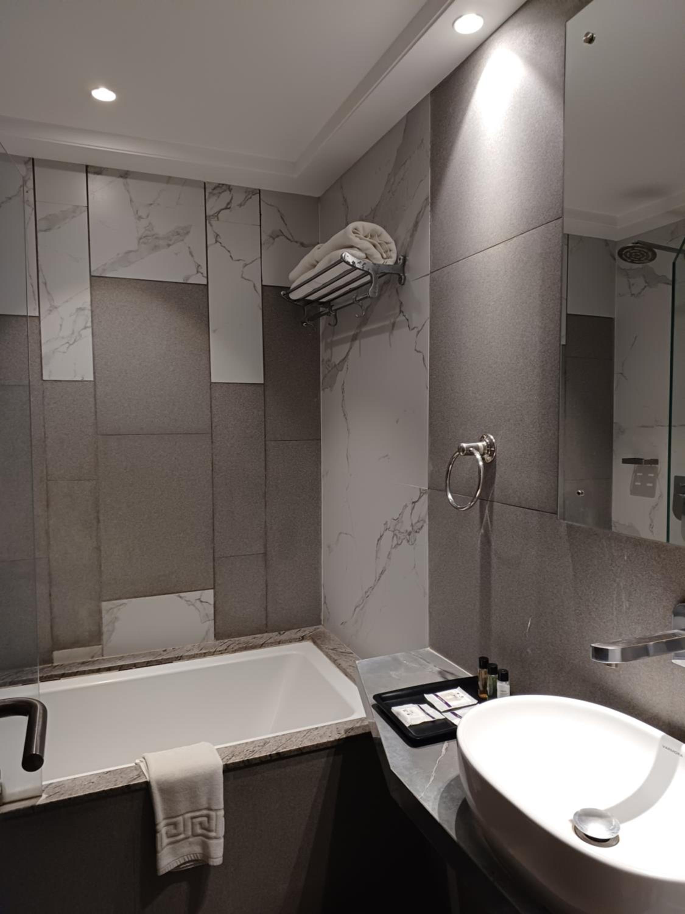 Premium Room - Photo 6