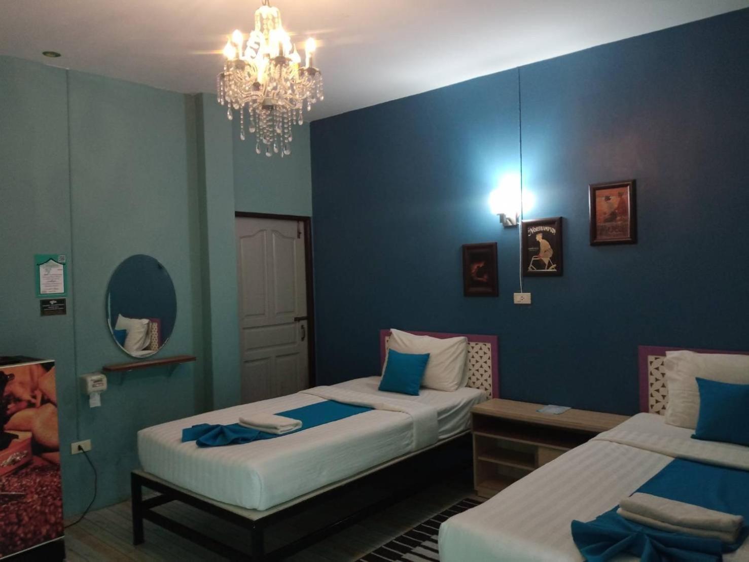 Deluxe Twin Room photo 2