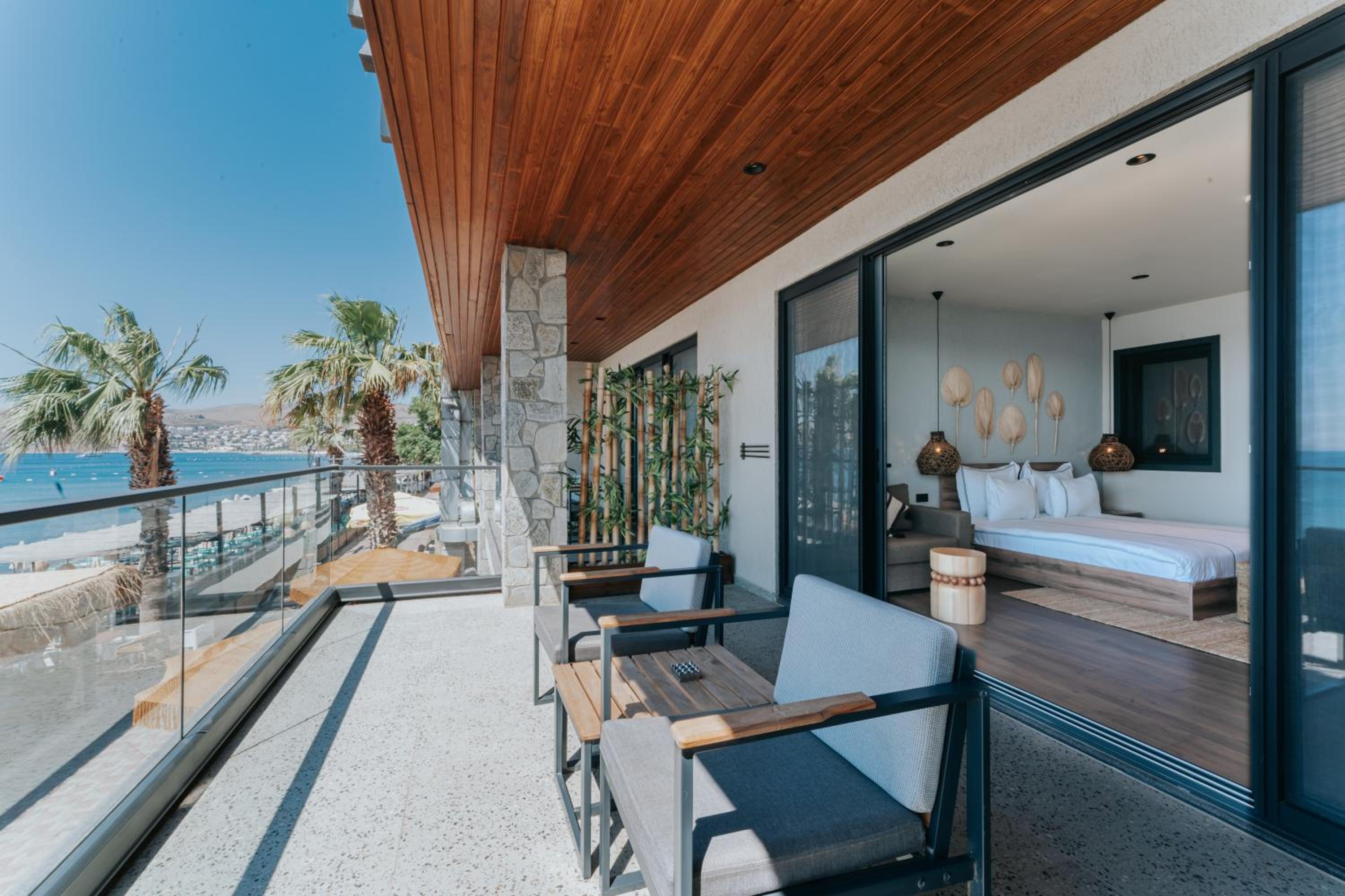 Suite with Sea View - Photo 2