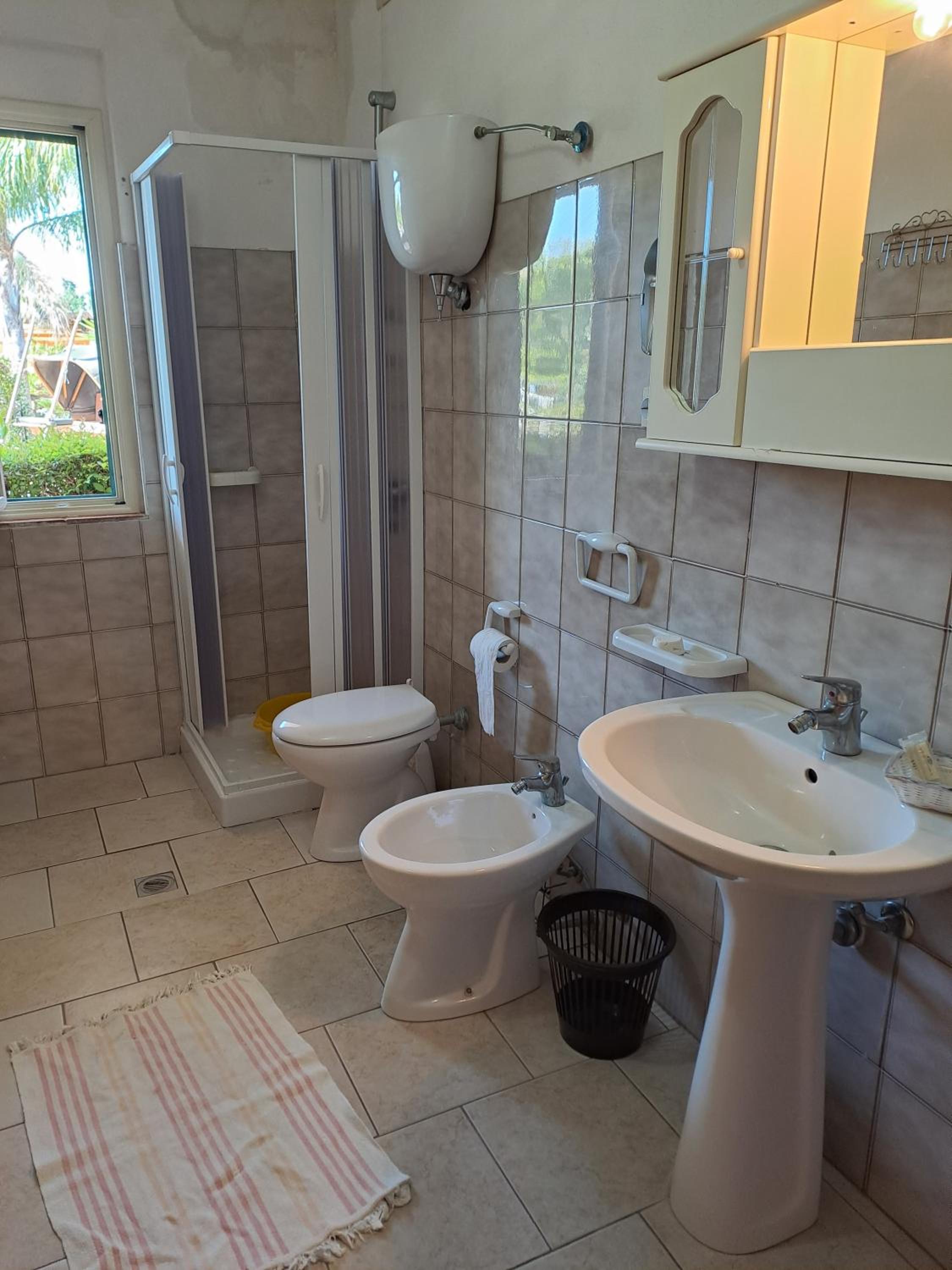 Two-Bedroom Deluxe Apartment with Ocean View photo 2