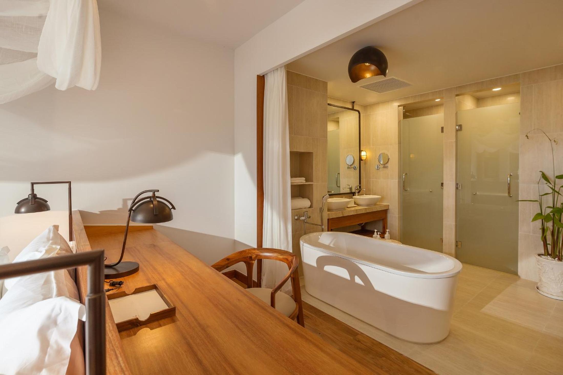 Suite with Garden View - Photo 6