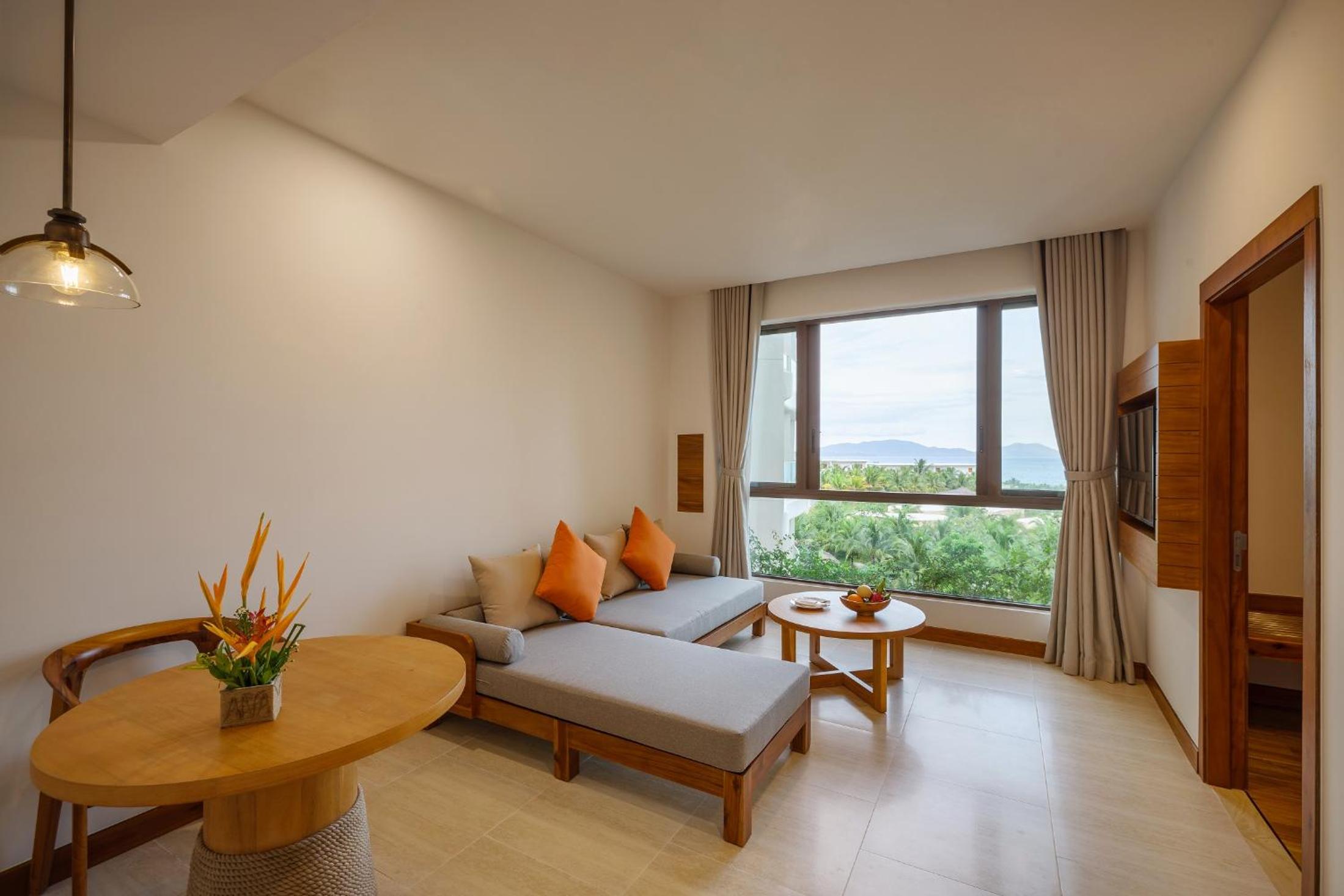 Seaview One-Bedroom Suite - Photo 6