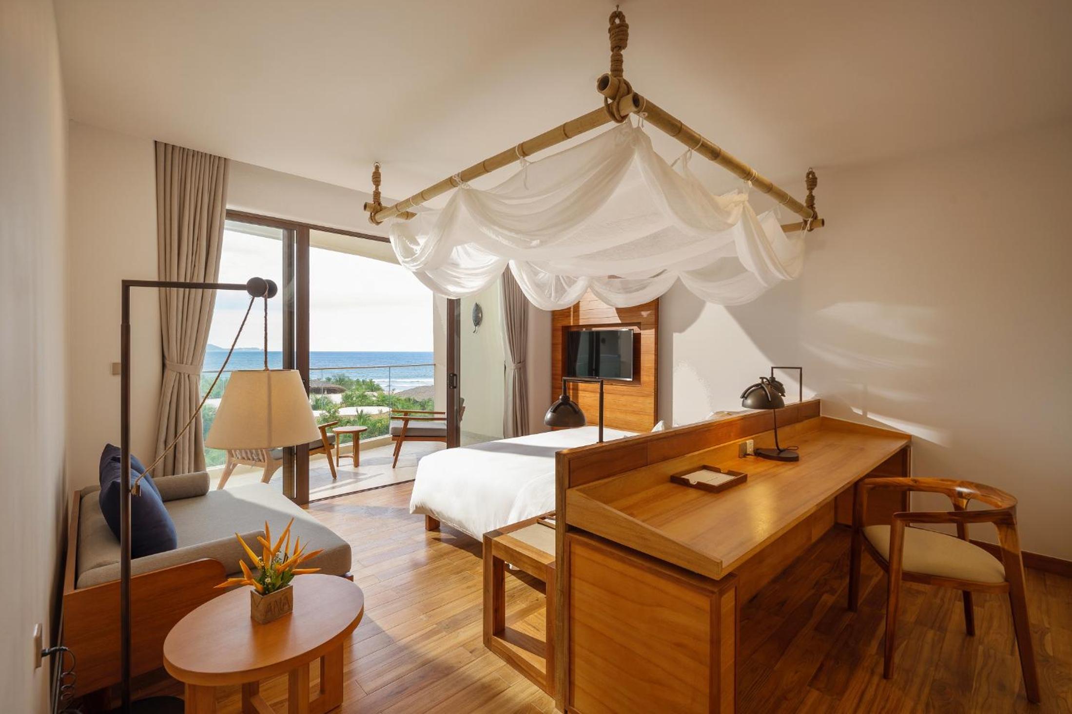 Seaview One-Bedroom Suite - Photo 8