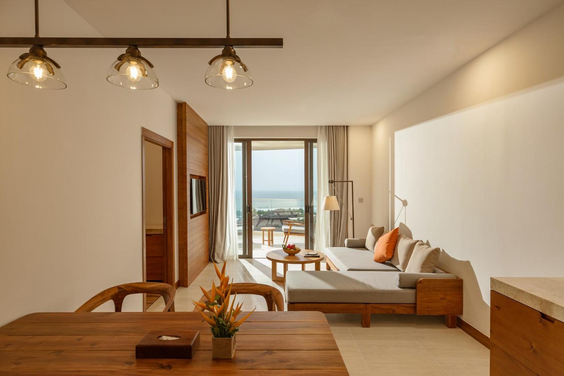 Seaview Two-Bedroom Suite - Photo 7