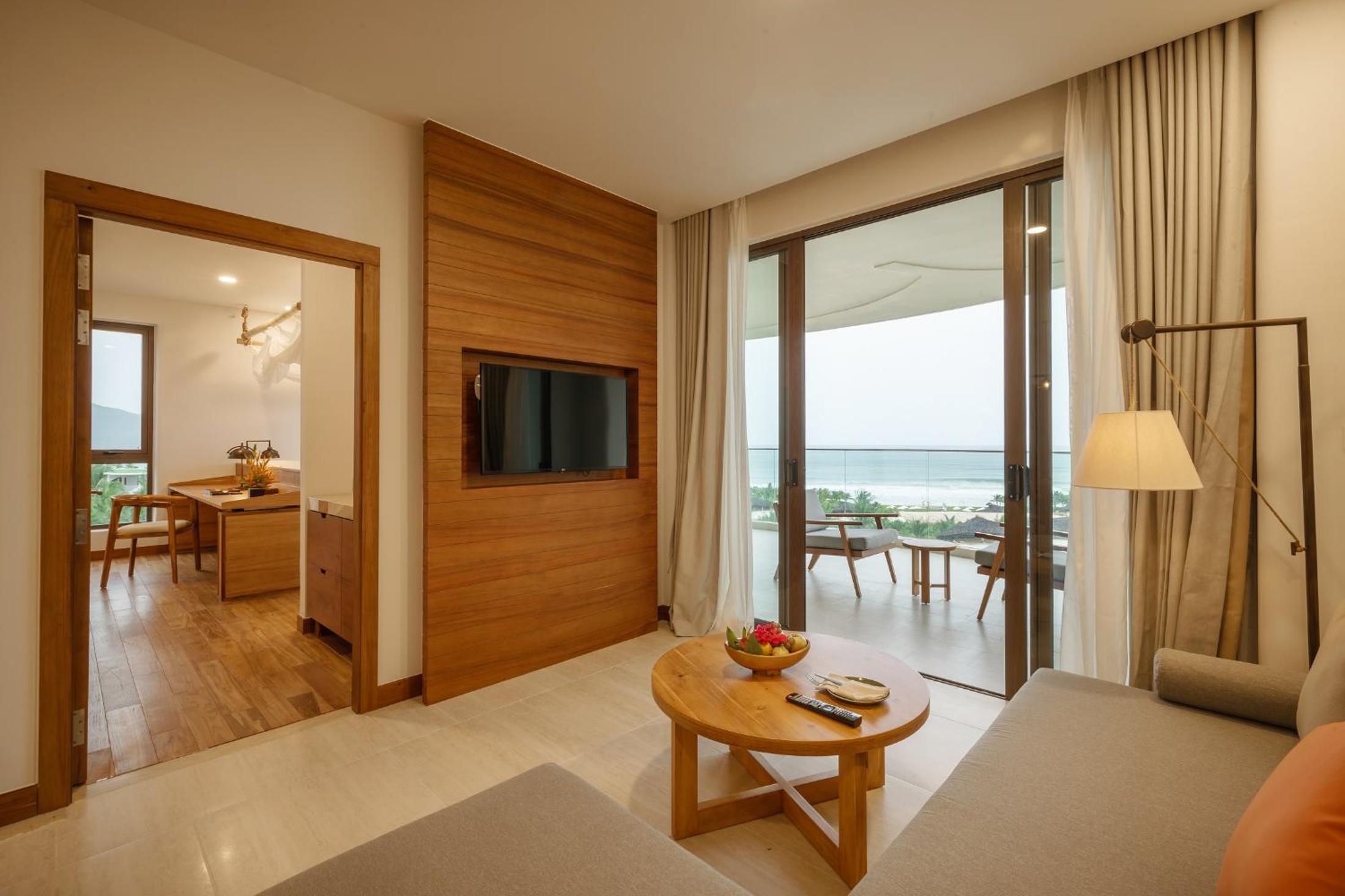 Seaview Two-Bedroom Suite - Photo 8