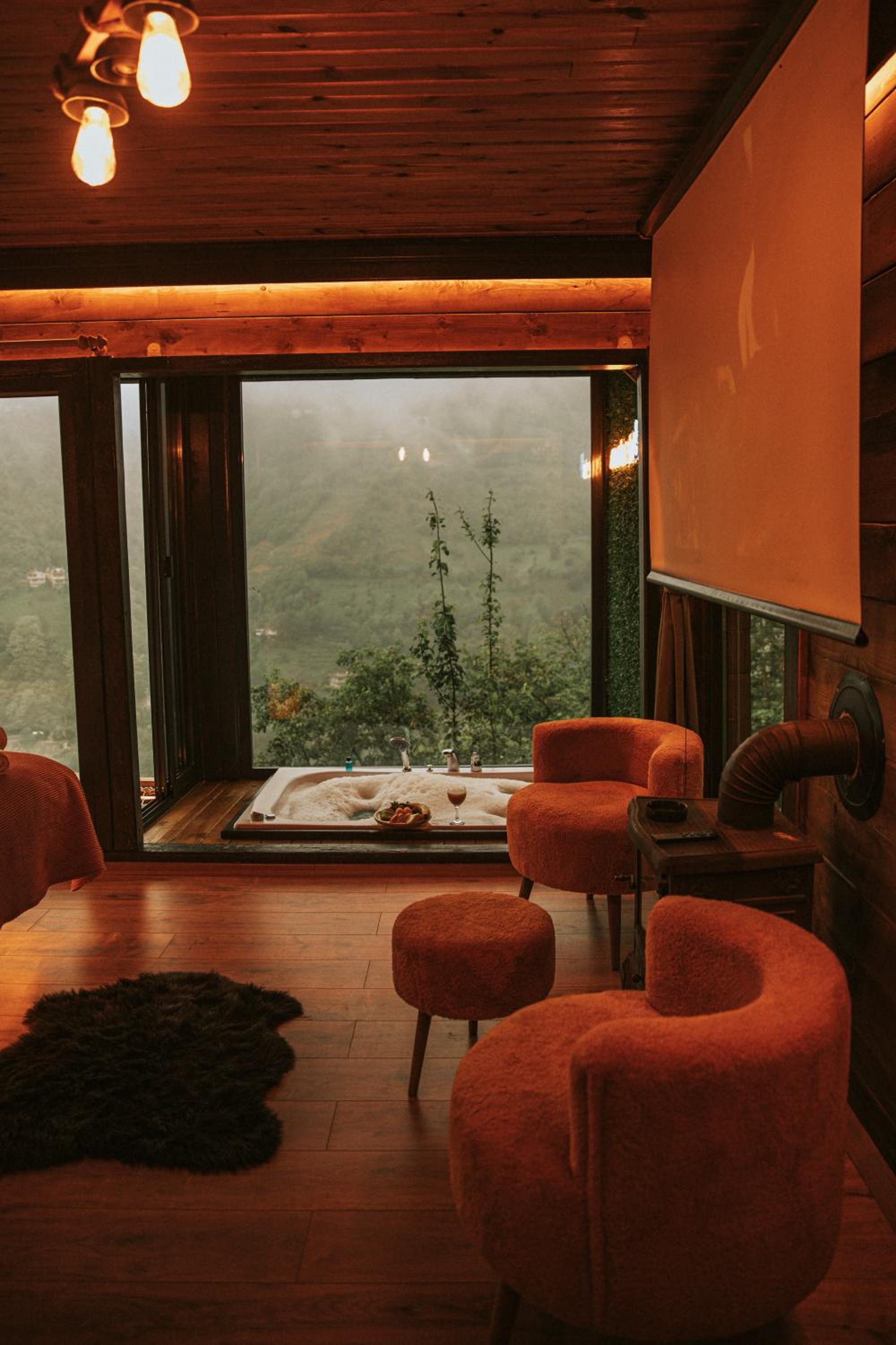 Deluxe Room - Photo 1