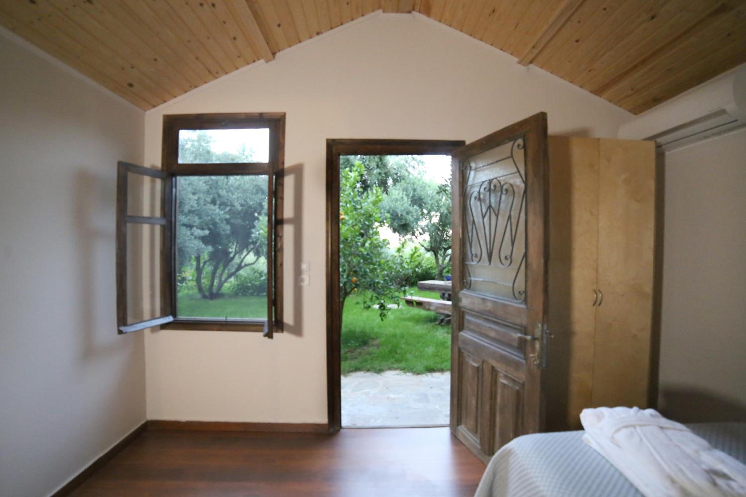 Standard Double Room - Photo 1