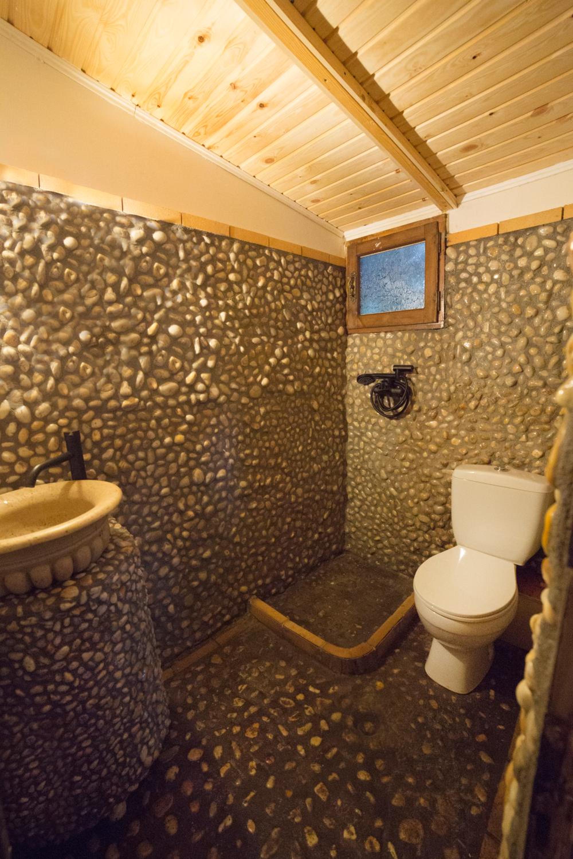 Standard Double Room - Photo 2