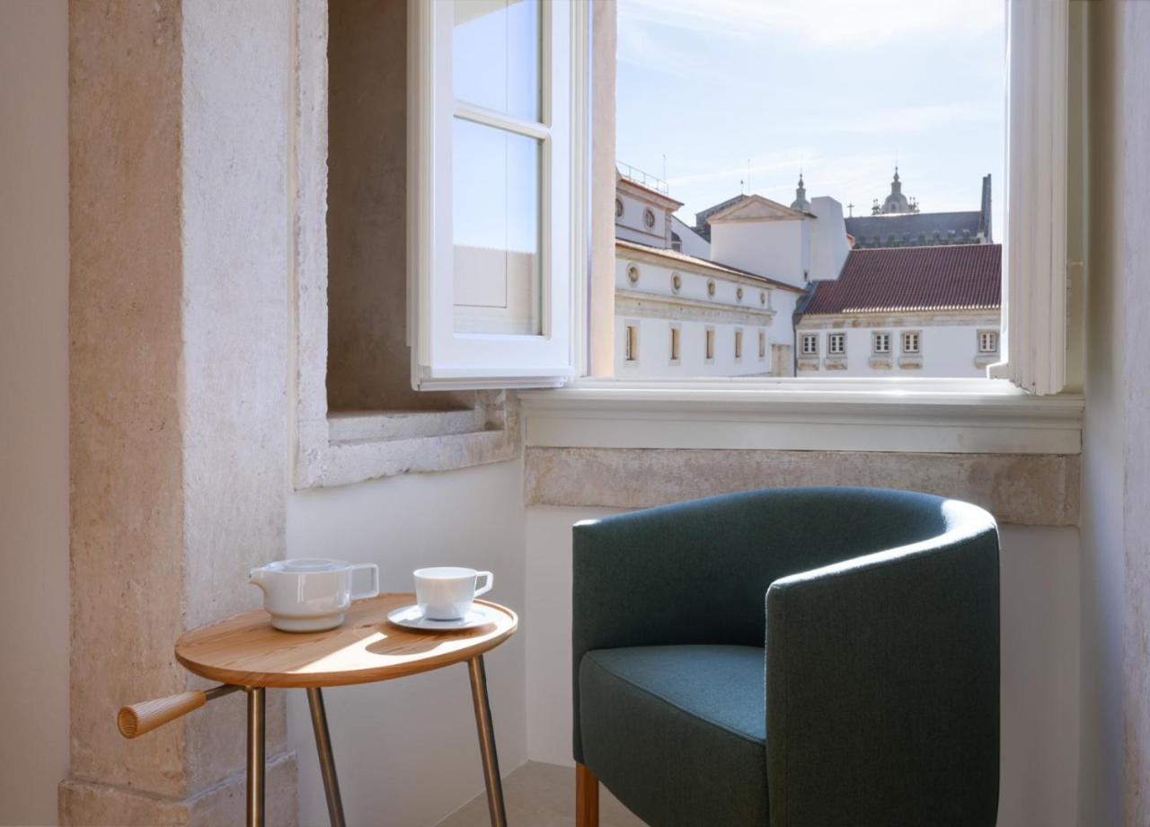 Twin Room with Cloister View - Photo 7