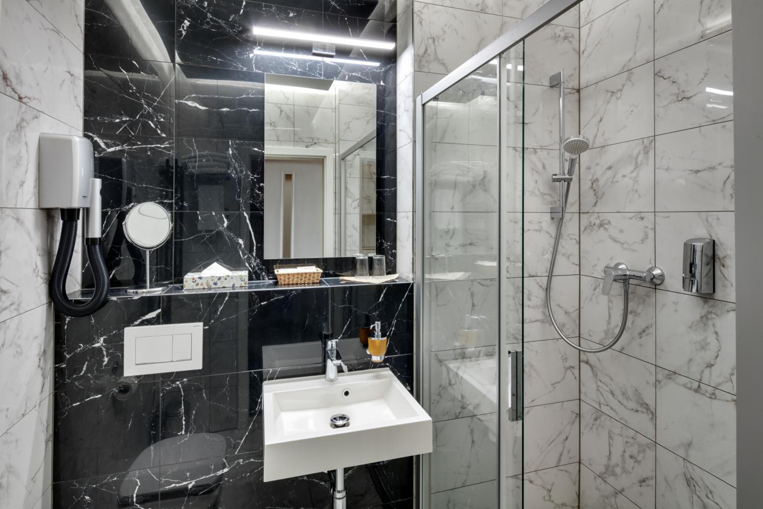 Superior Apartment with Access to public Relax Center - Photo 3