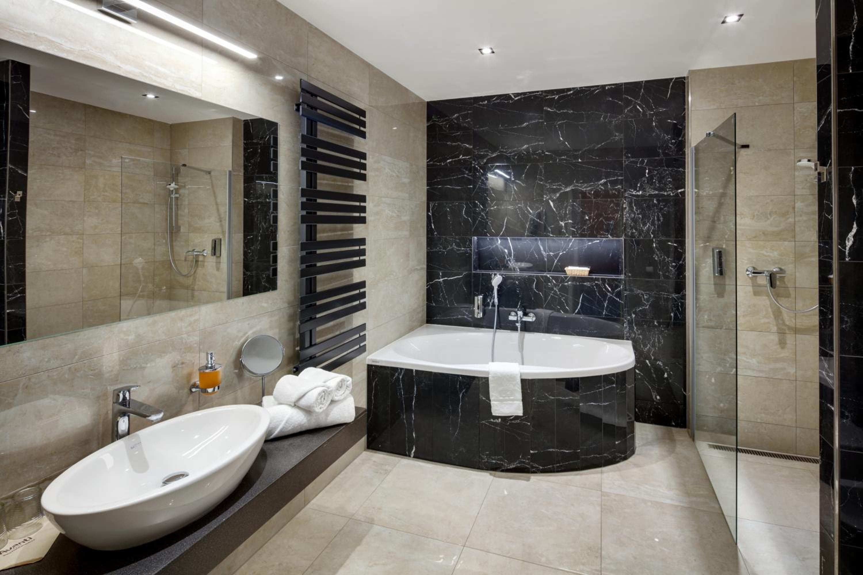 Superior Apartment with Access to public Relax Center - Photo 8