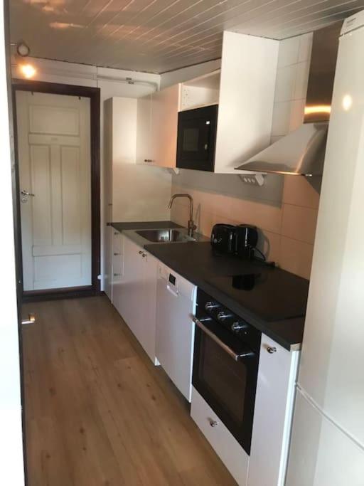 One-Bedroom House photo 3