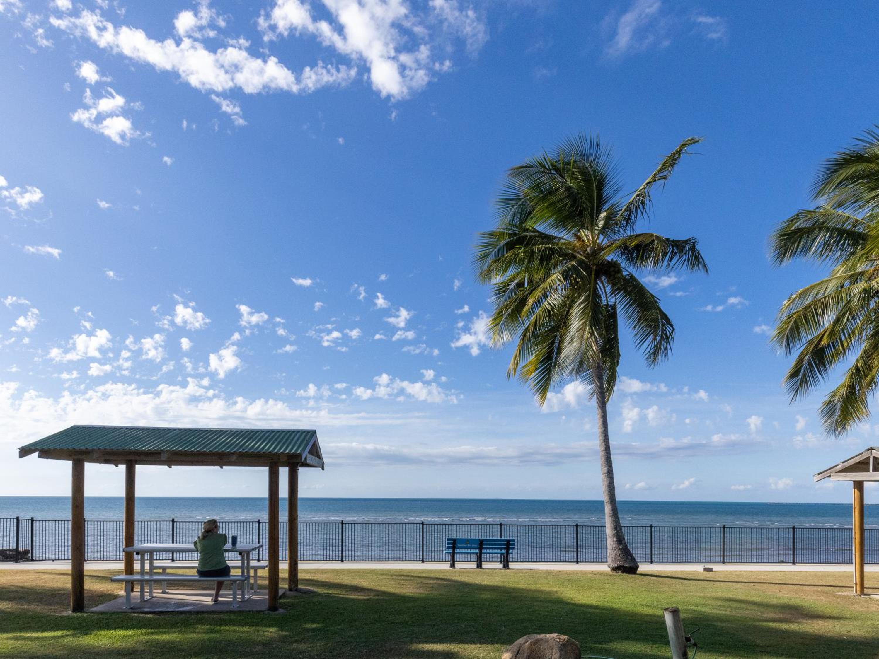 Beachfront Cabin photo 2