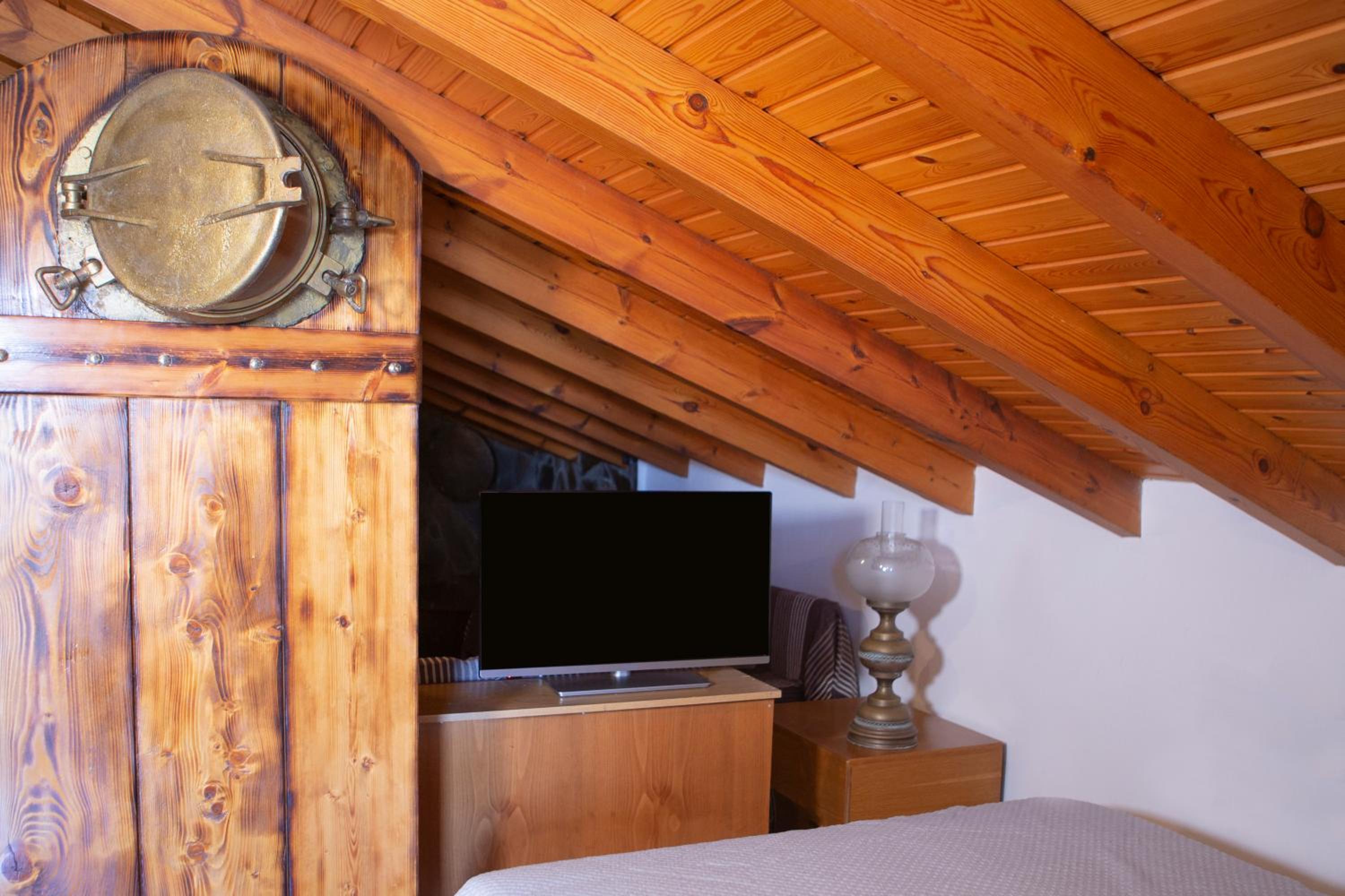 Family Room with Sea View - Photo 6