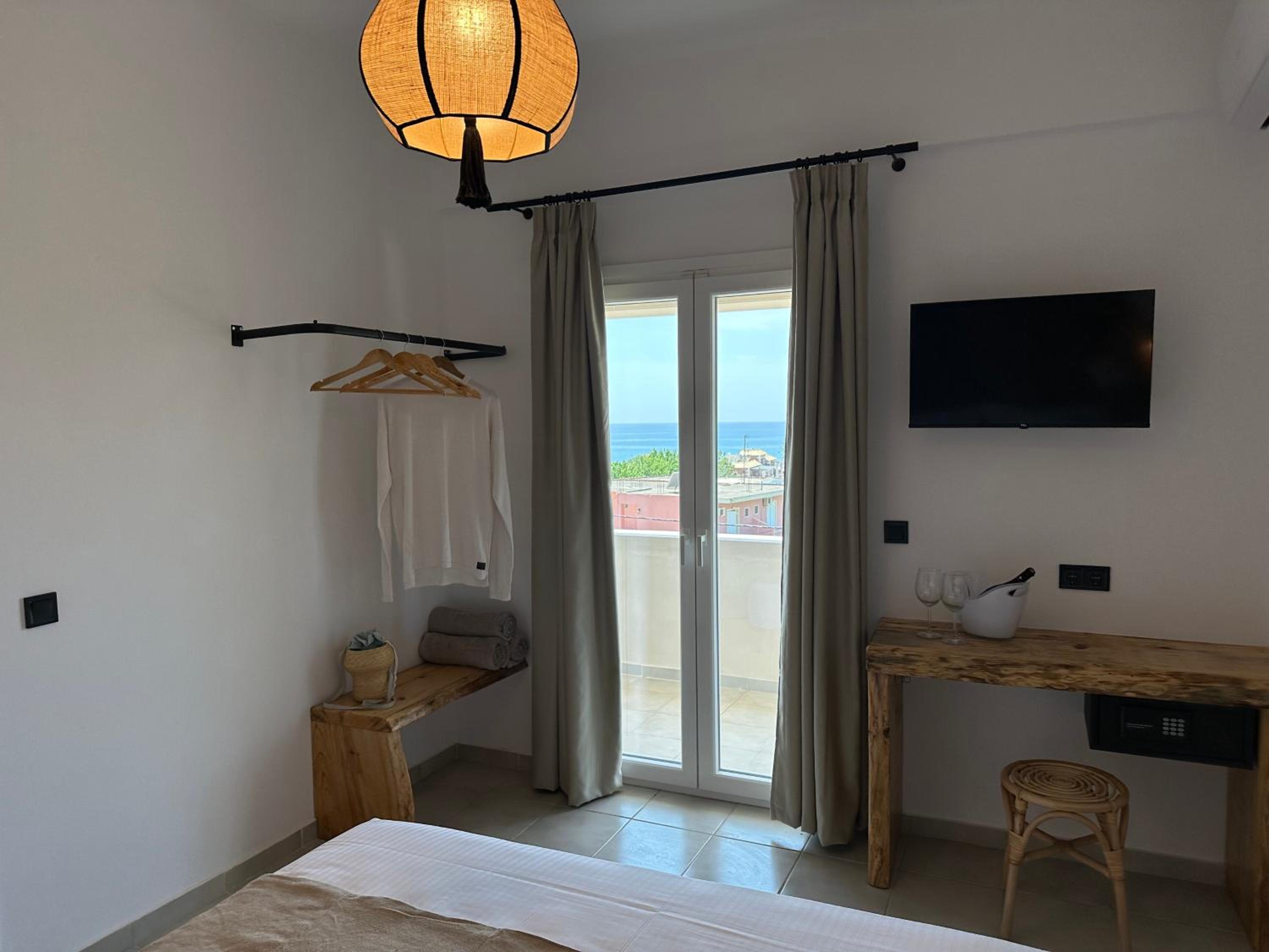 Deluxe Suite Panoramic Sea view ( Annex Building ) photo 1