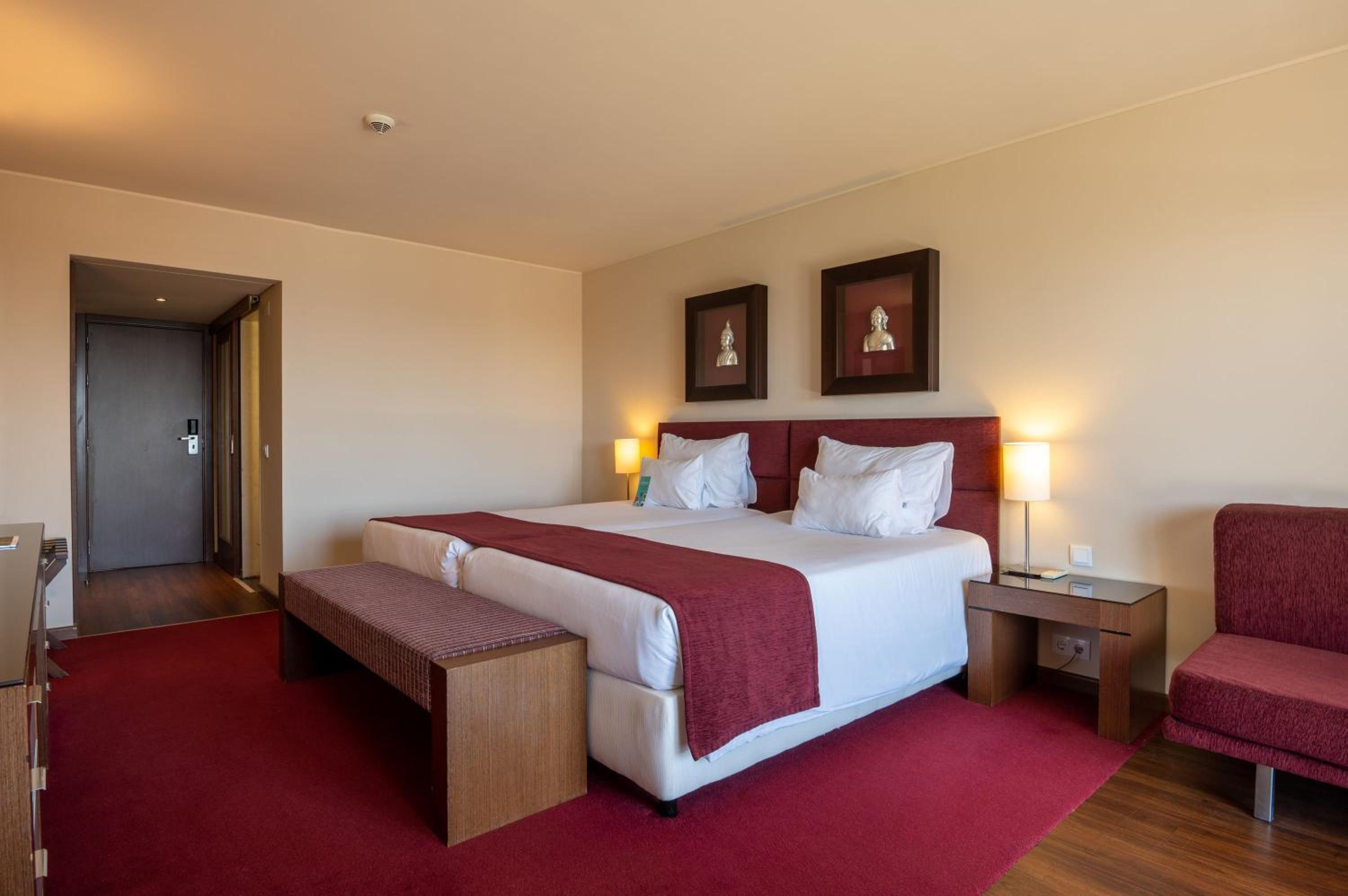 Twin Room - Photo 1