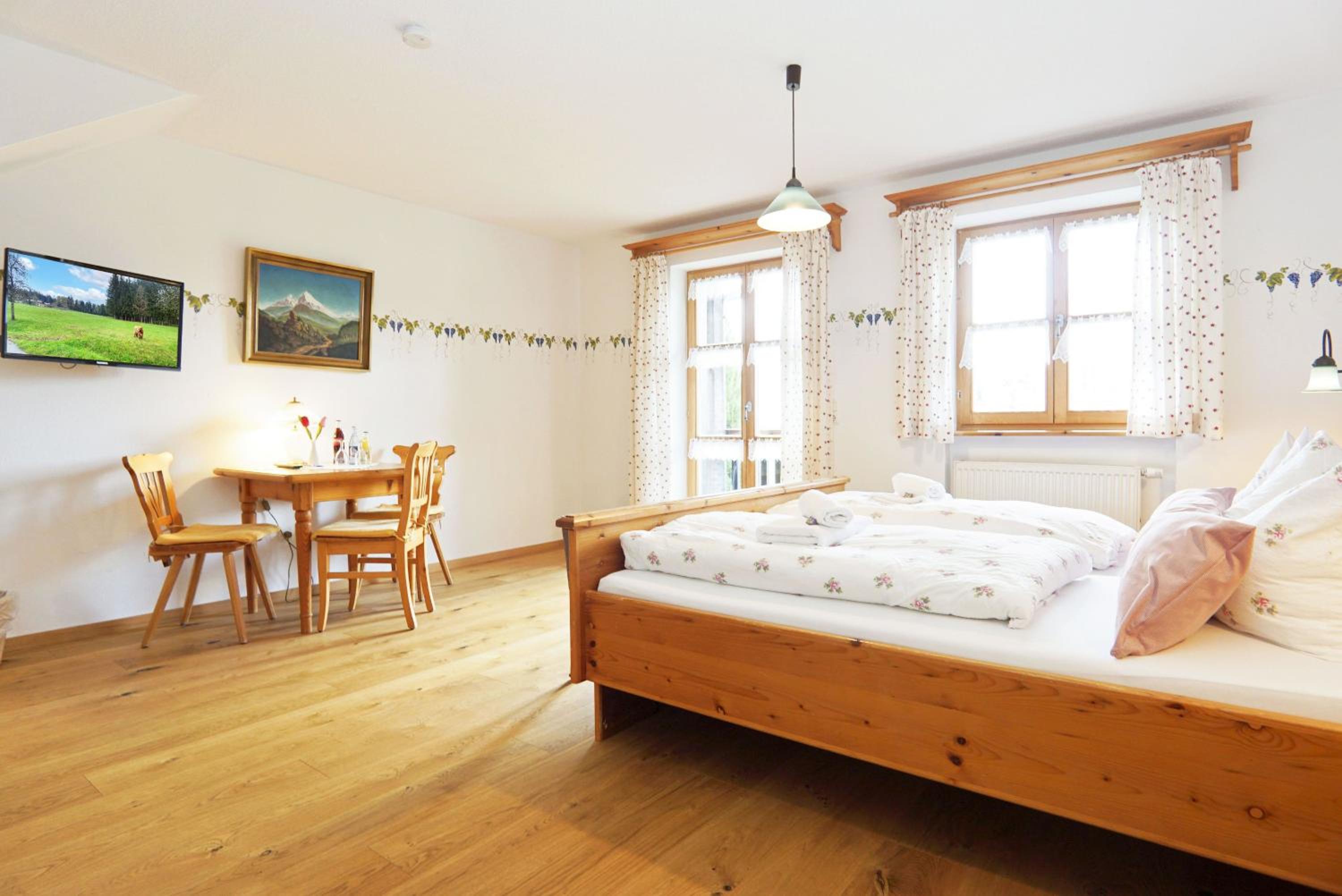 Double Room - Photo 3