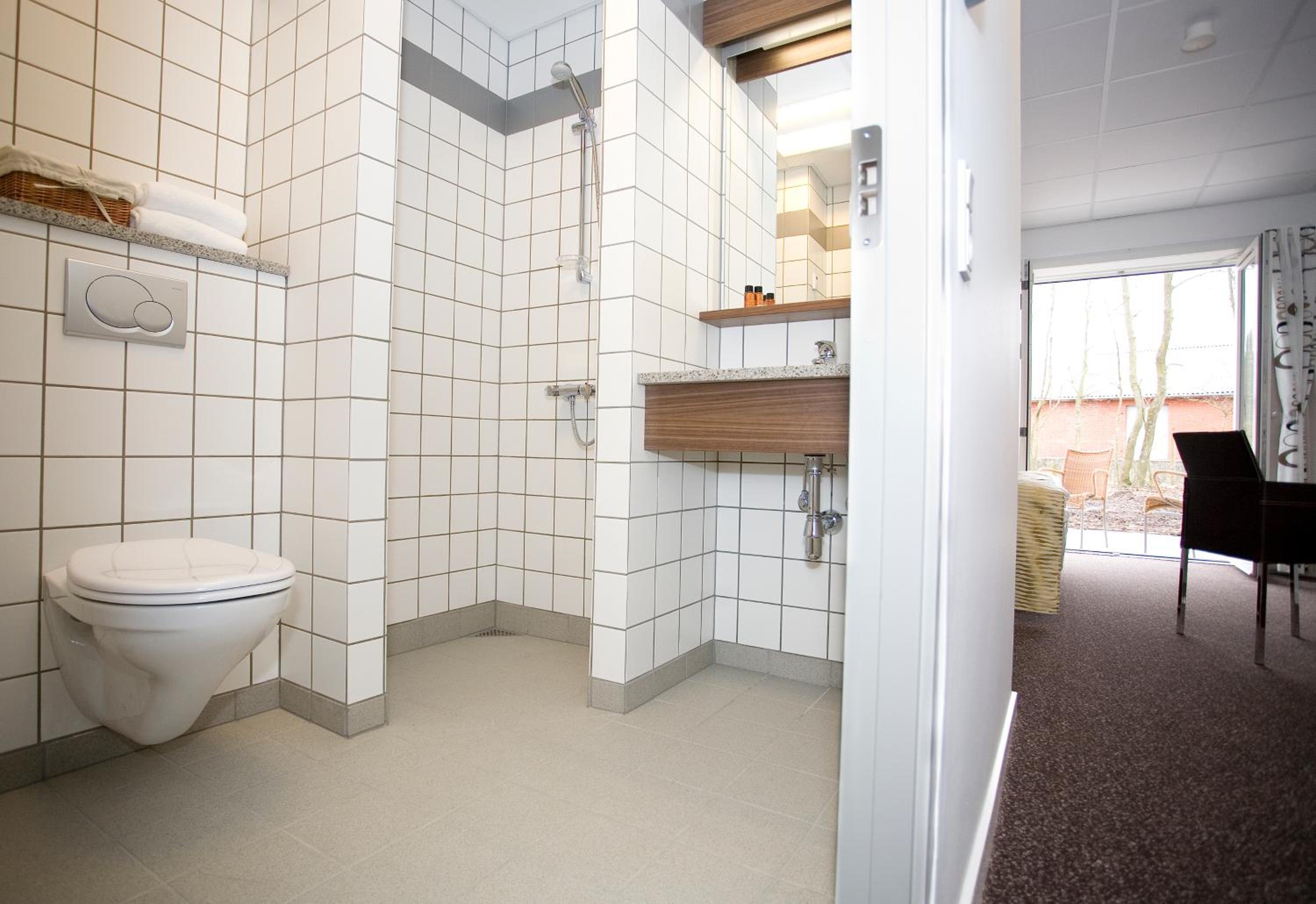 Double or Twin Room - Photo 5