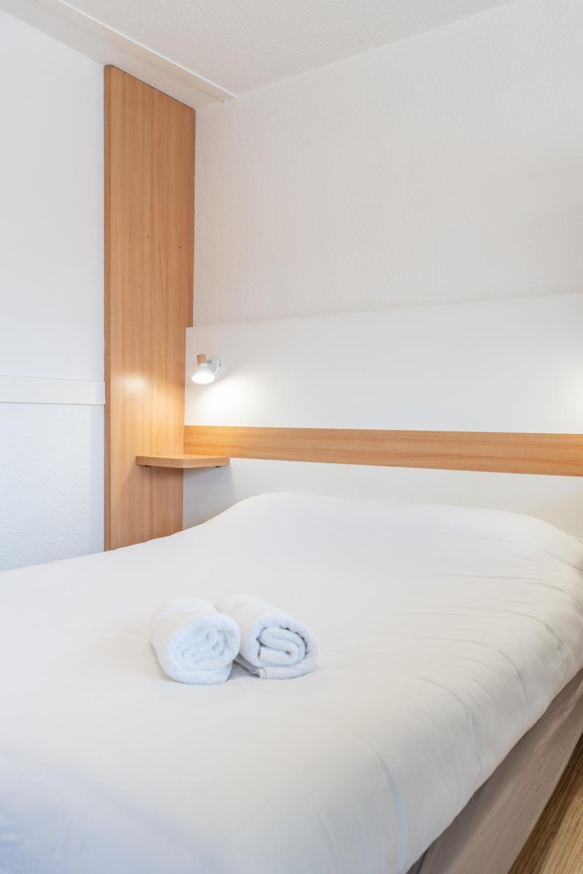 Double Room - Photo 9