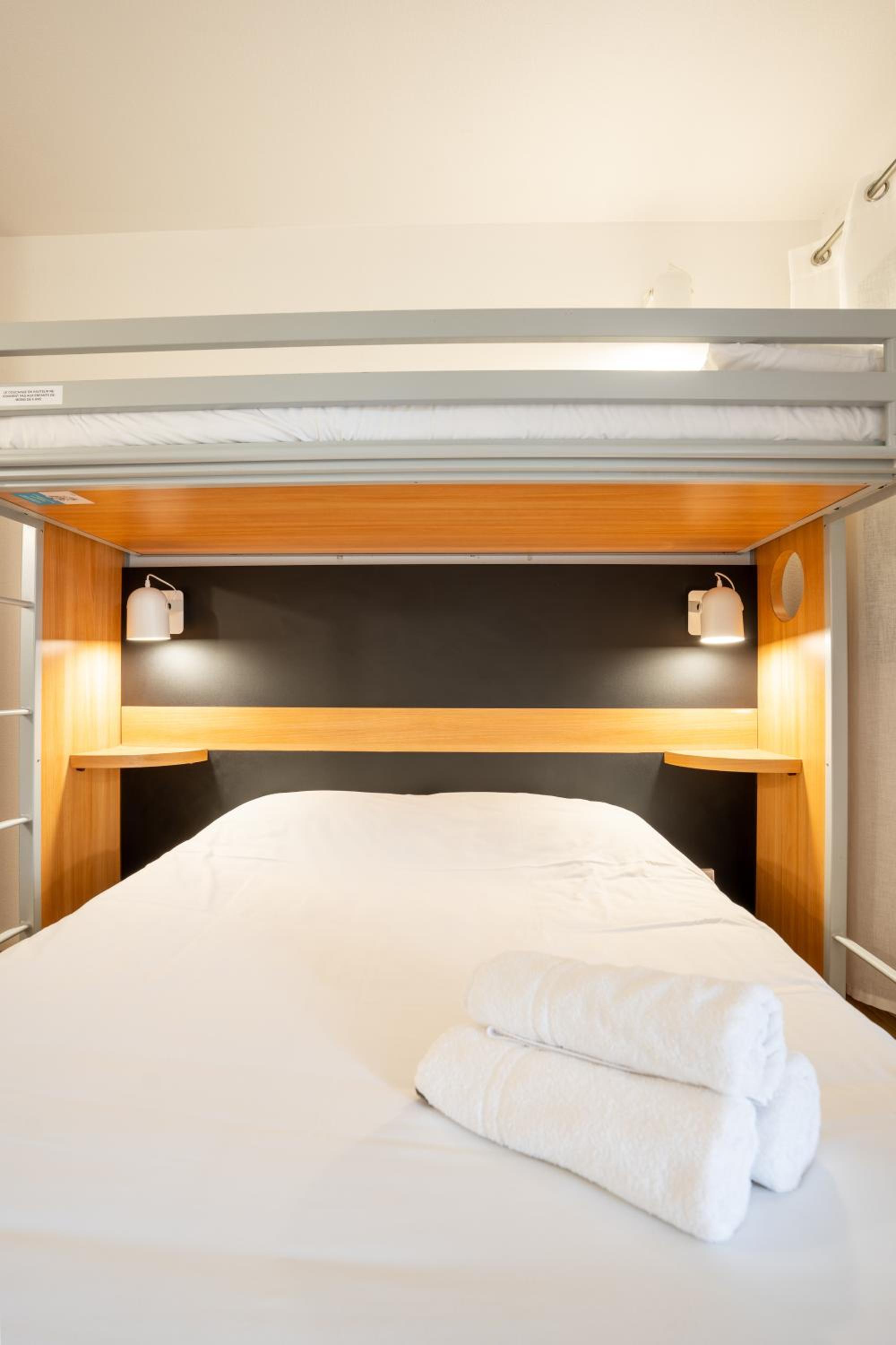 Double Room - Photo 16