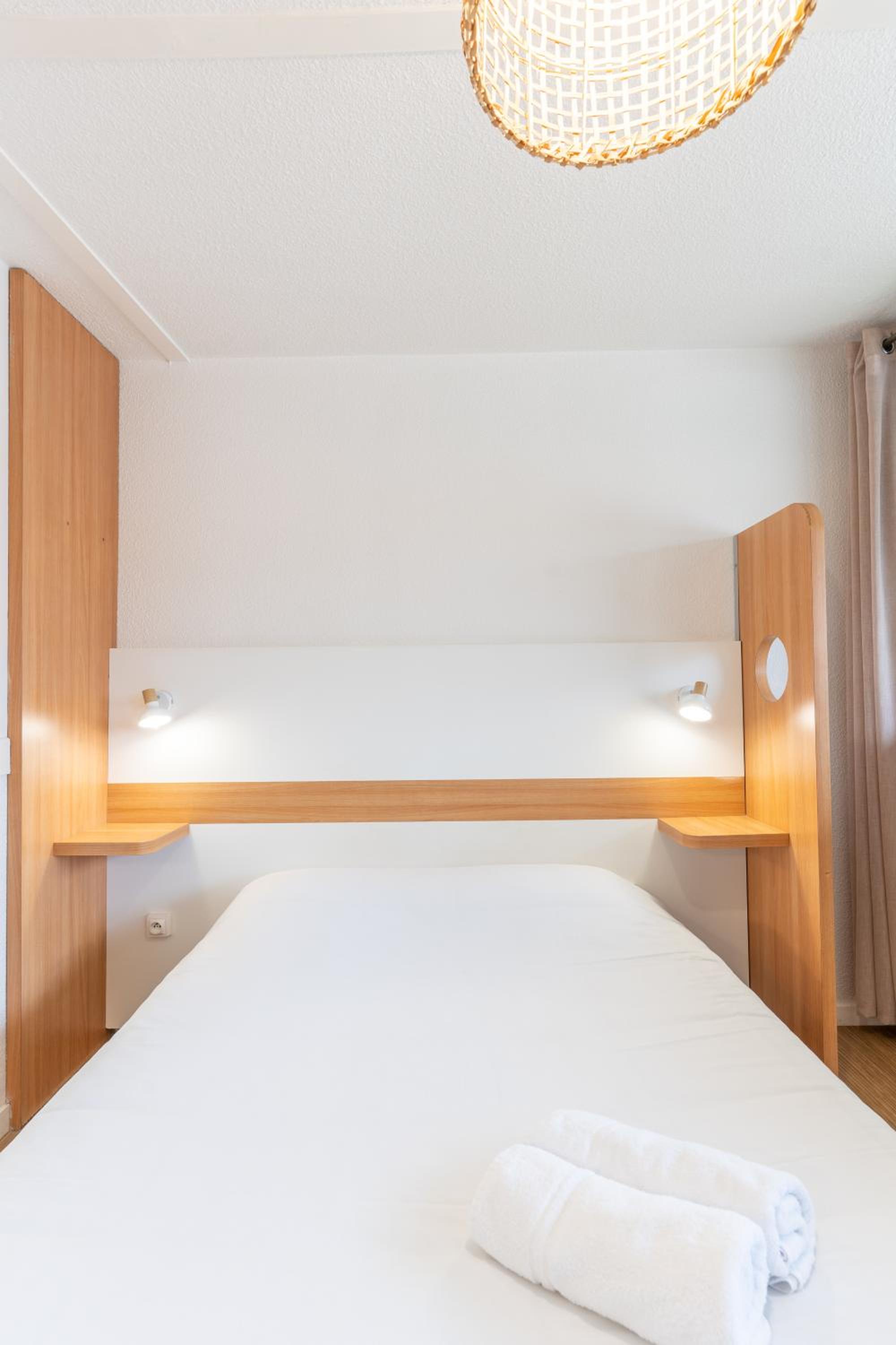 Double Room - Photo 5