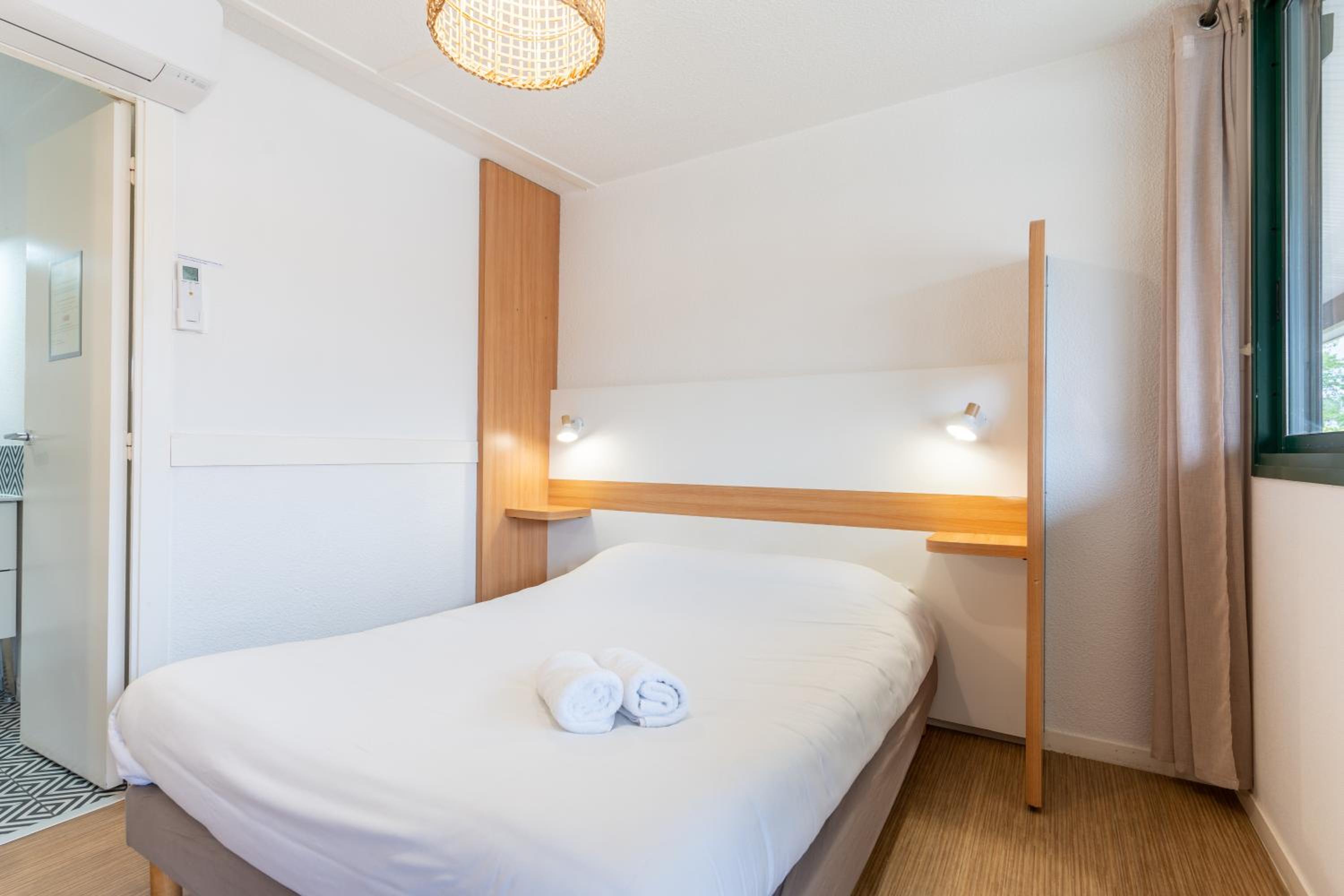 Double Room - Photo 11
